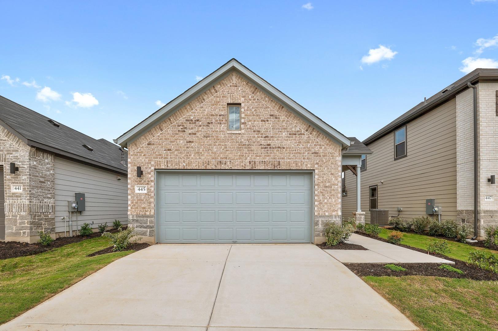 445 Lucky Ave, Elgin, TX 78621