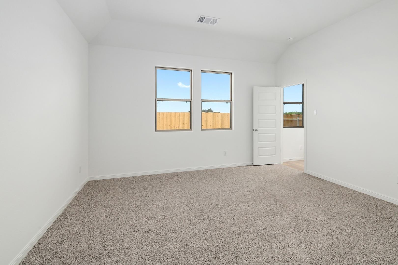 445 Lucky Ave, Elgin, TX 78621