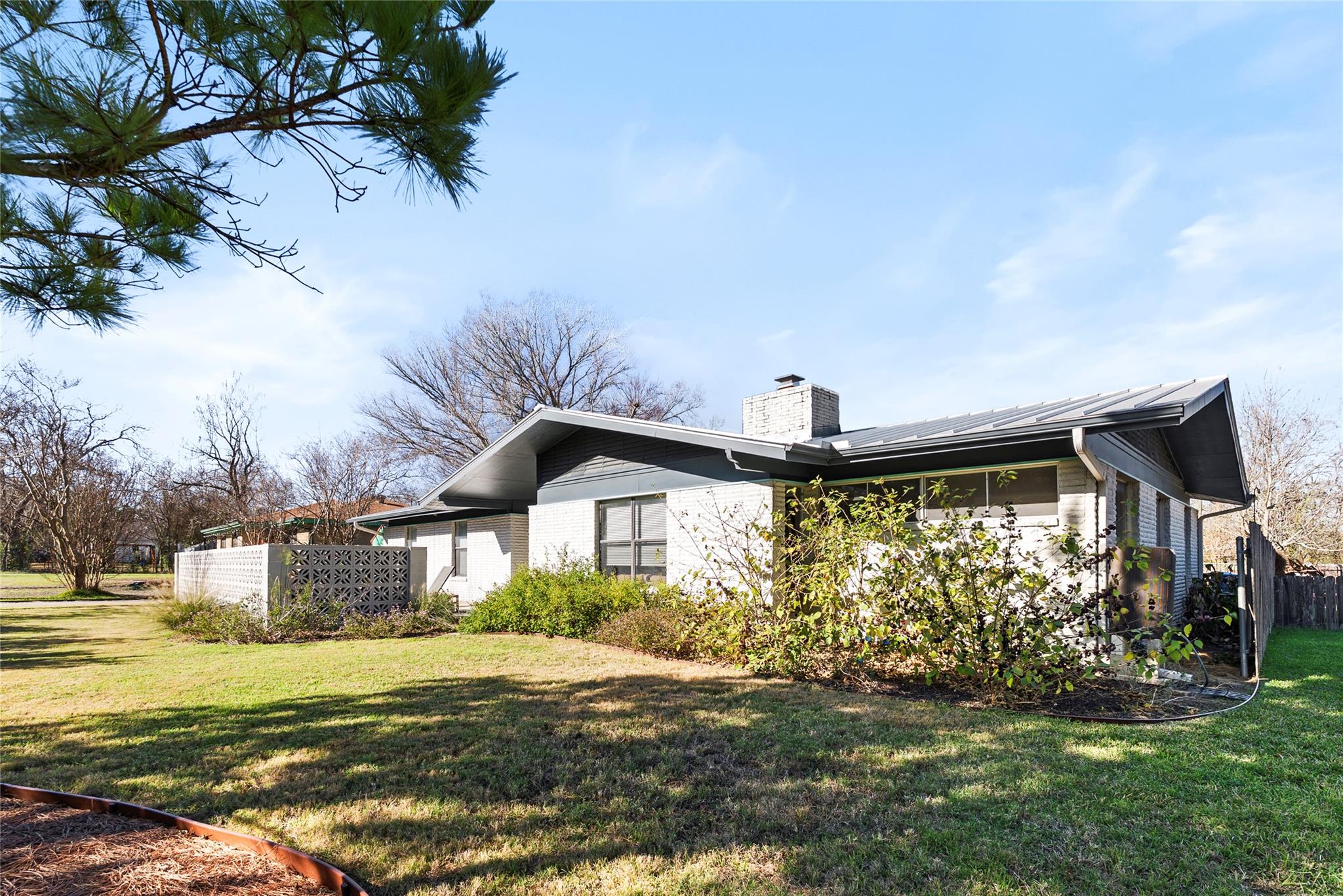 204 Taylor Rd, Elgin, TX 78621