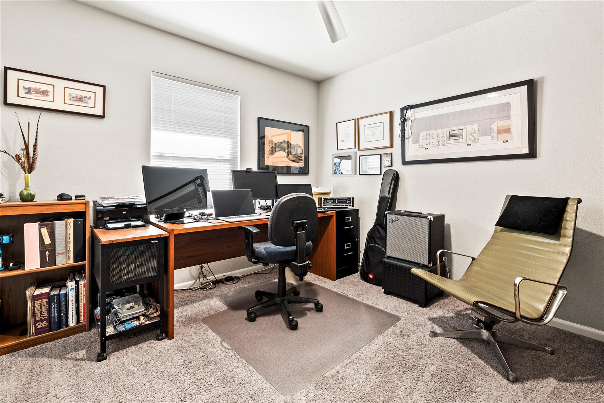 204 Taylor Rd, Elgin, TX 78621