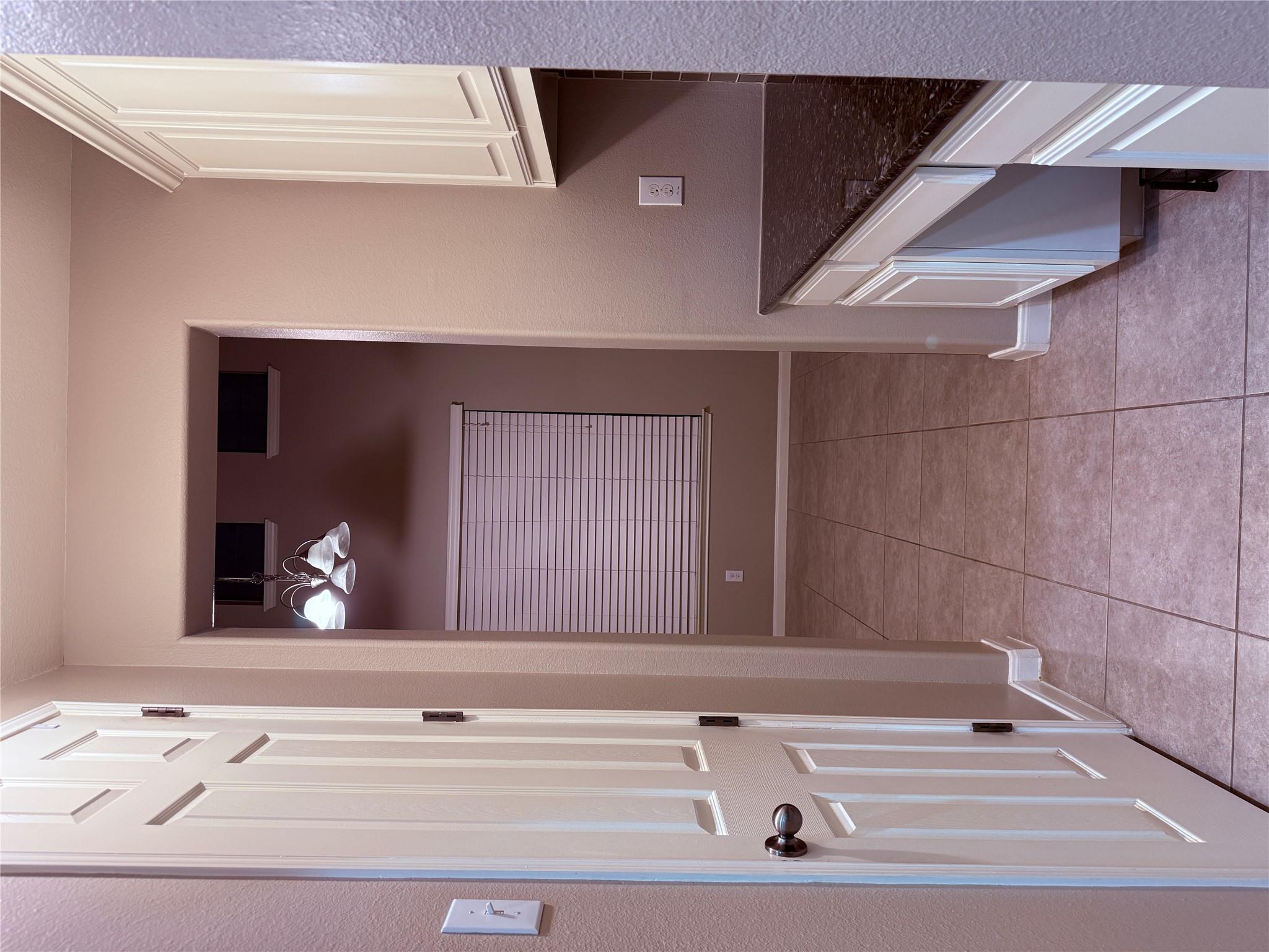 112 E Adelanta Pl, Round Rock, TX 78681