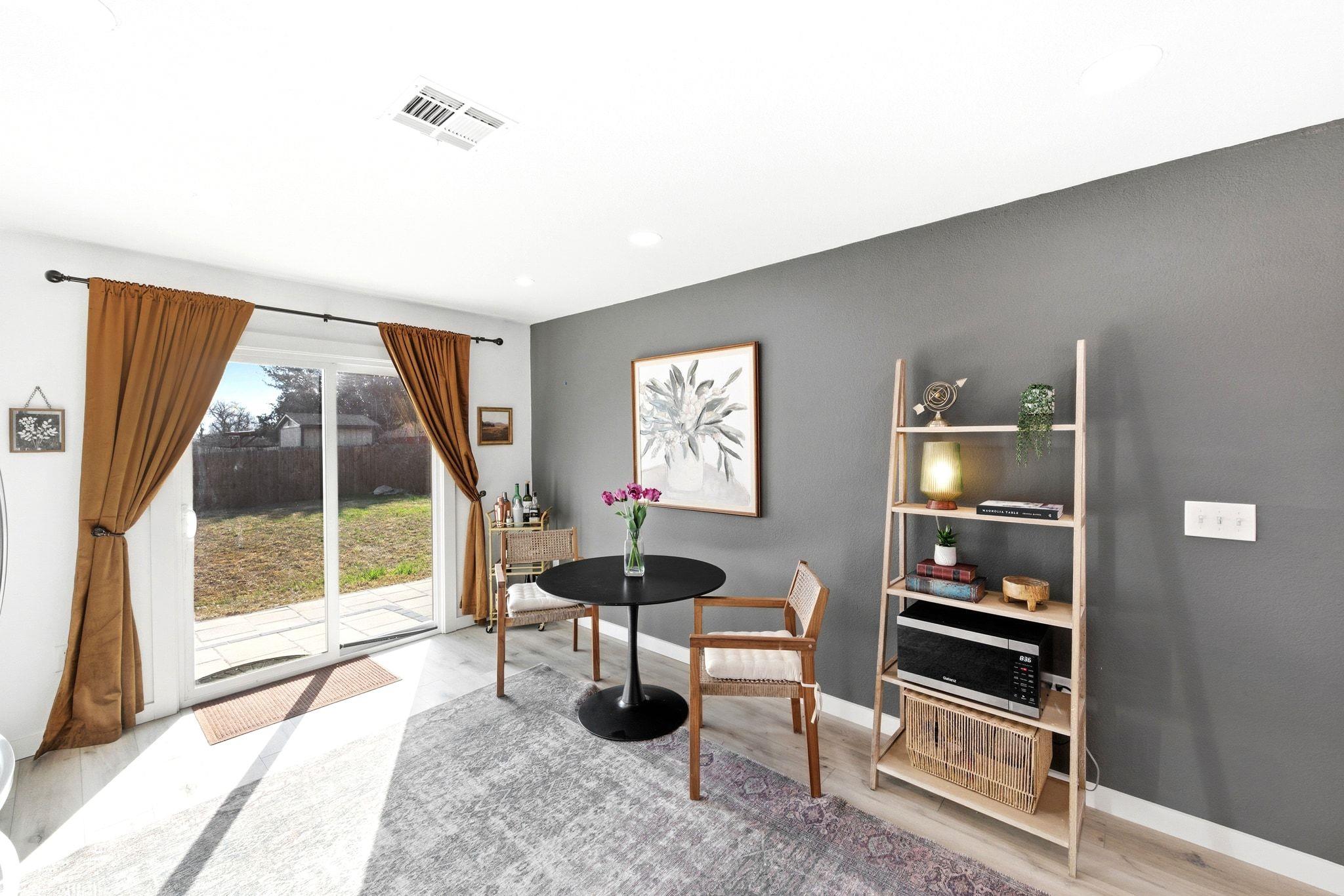 5905 Los Dios Pl, Del Valle, TX 78617