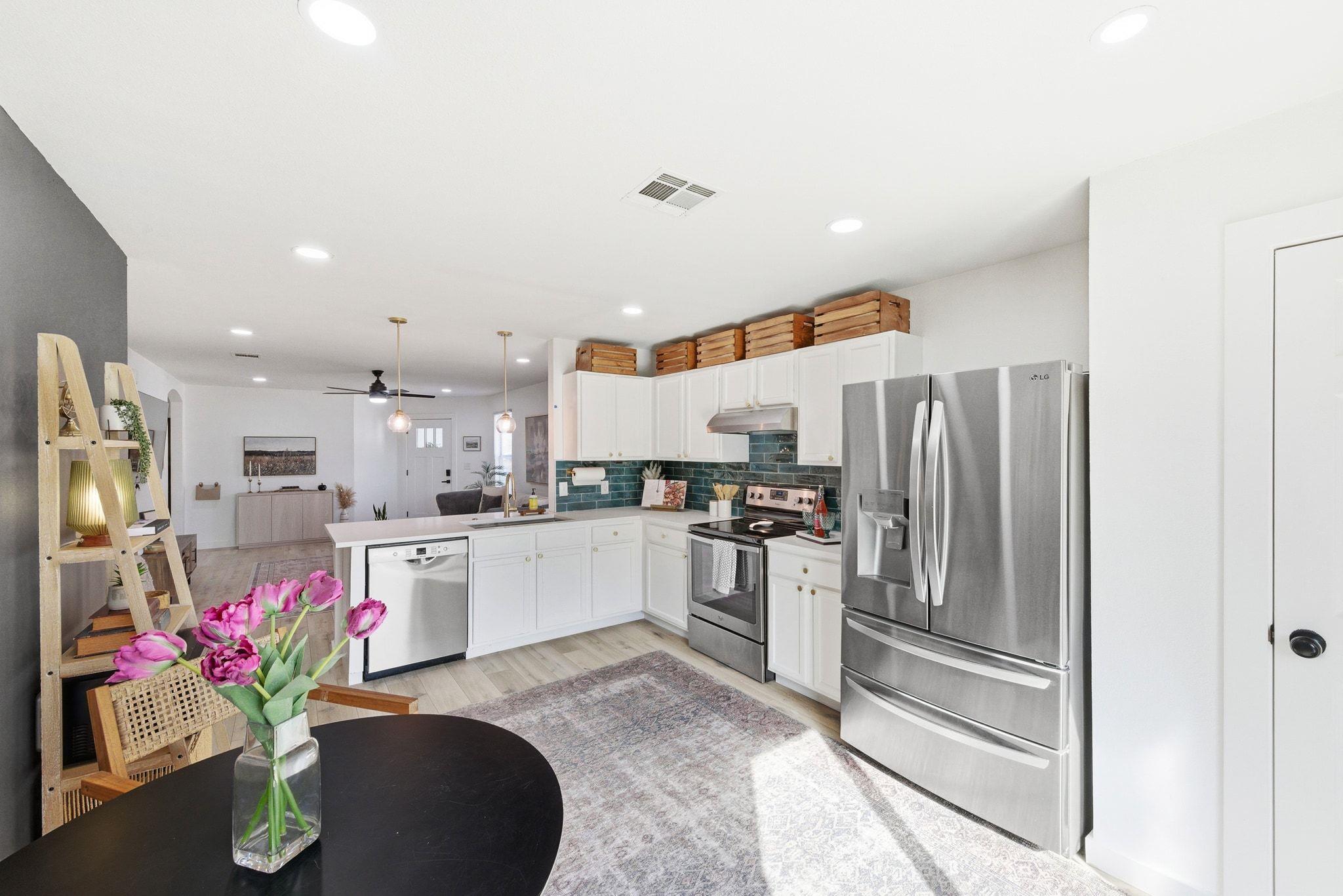 5905 Los Dios Pl, Del Valle, TX 78617