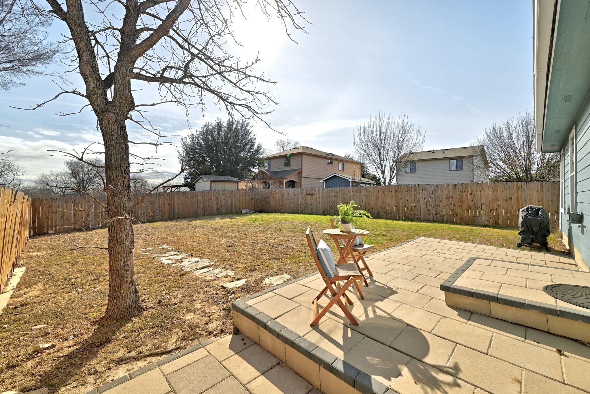 5905 Los Dios Pl, Del Valle, TX 78617