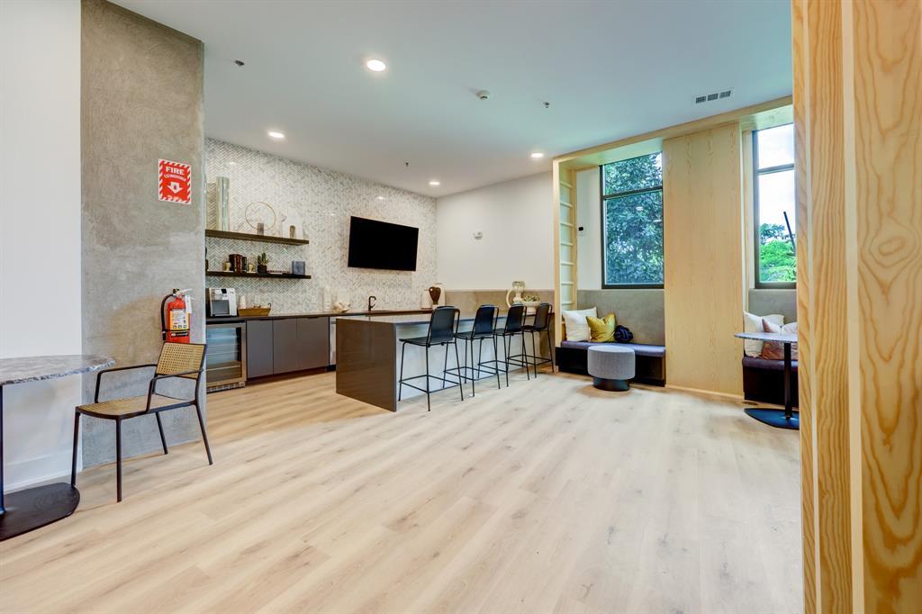 2500 Longview St # 418, Austin, TX 78705