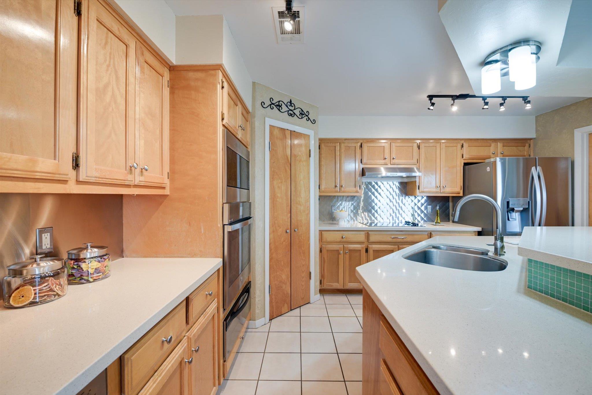 5731 Misty Hill Cv, Austin, TX 78759