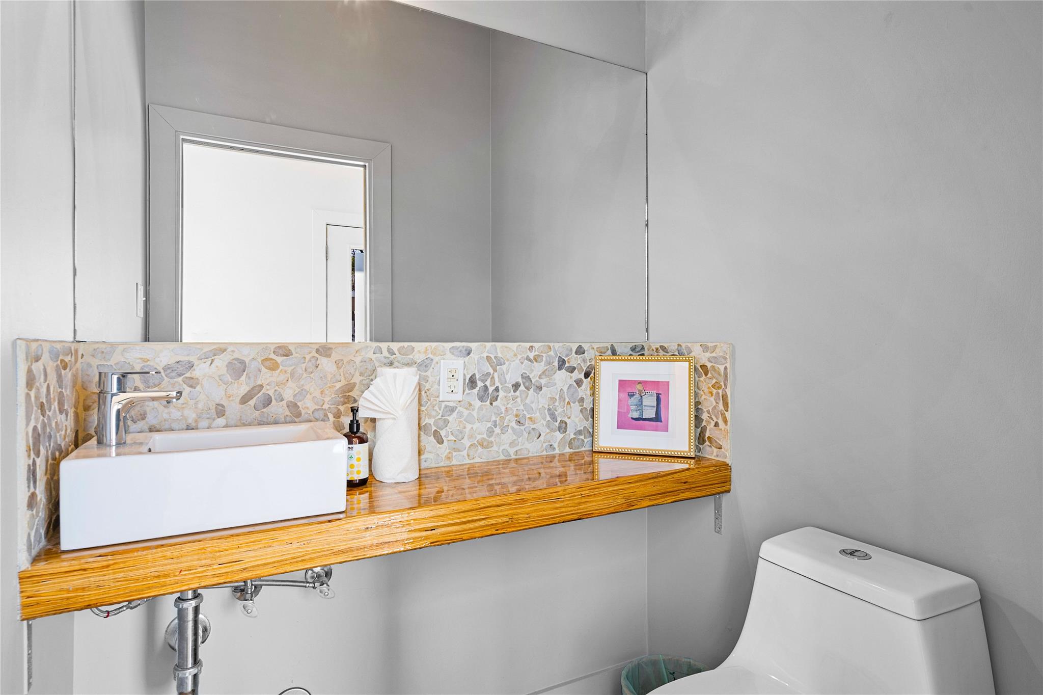 5900 Ventus St, Austin, TX 78721