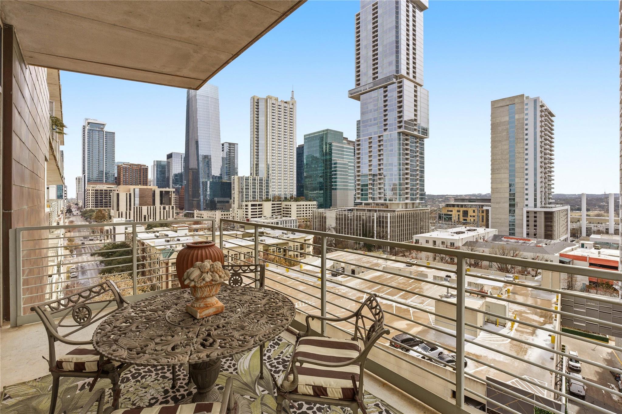 800 W 5th St # 1001, Austin, TX 78703