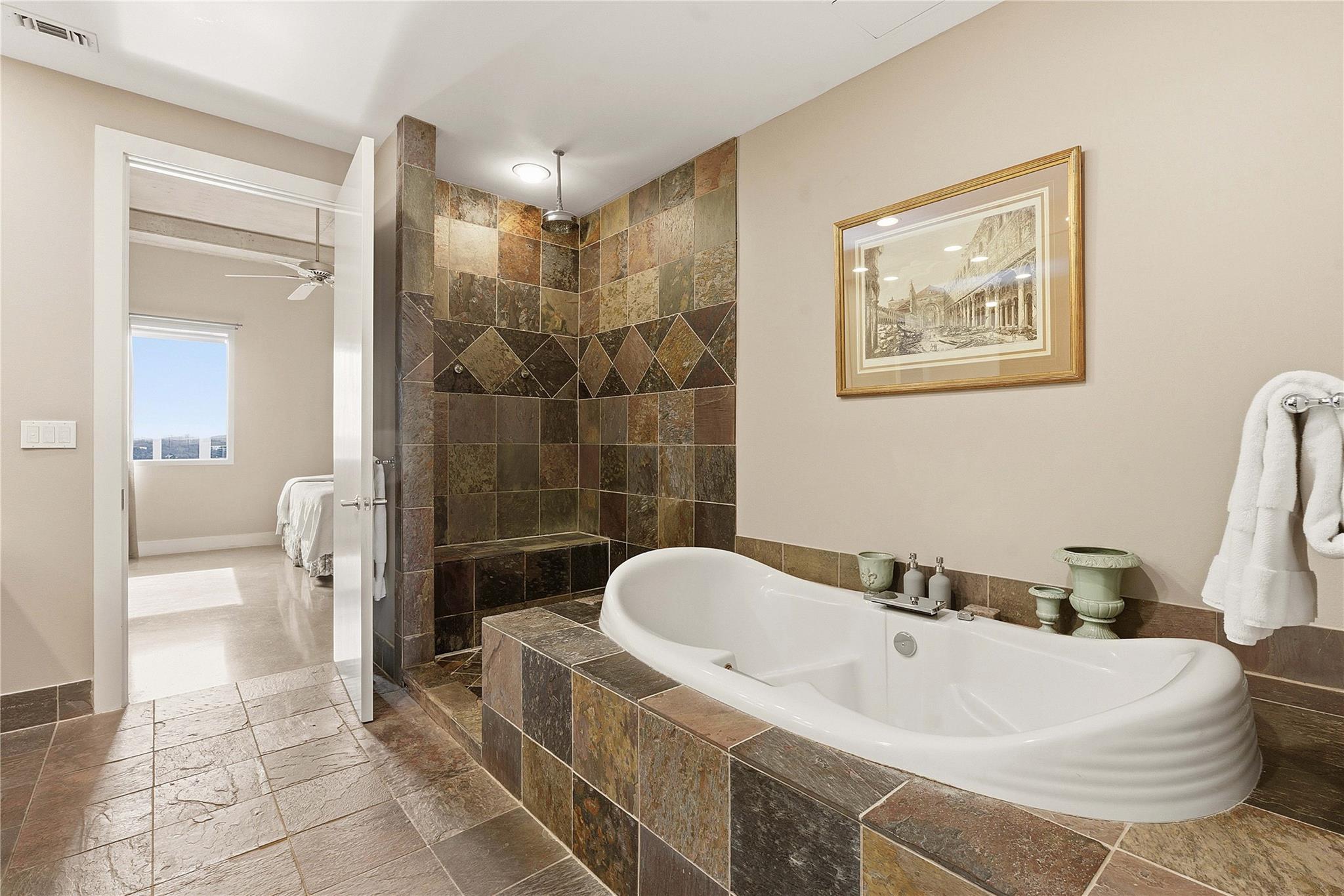 800 W 5th St # 1001, Austin, TX 78703