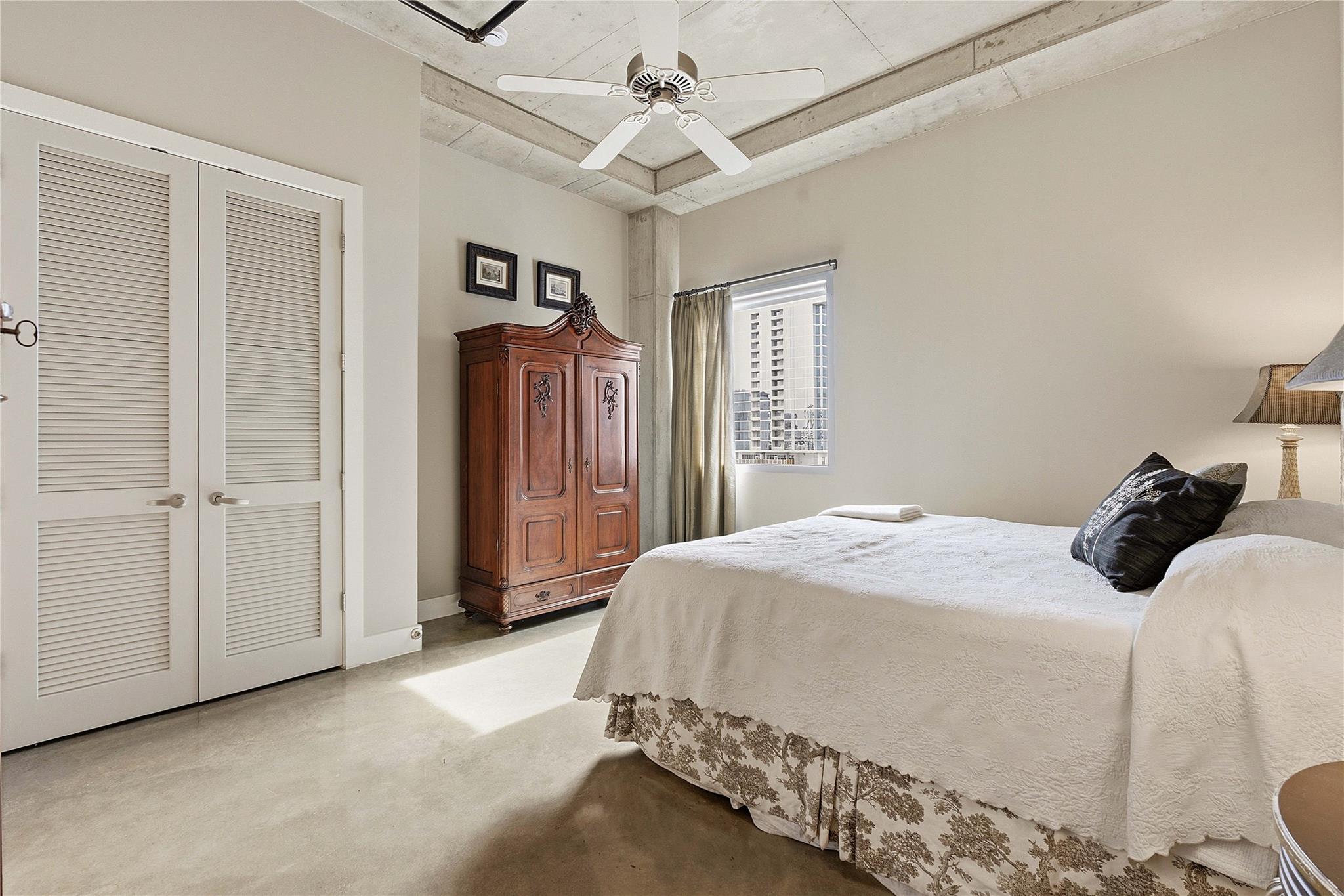 800 W 5th St # 1001, Austin, TX 78703