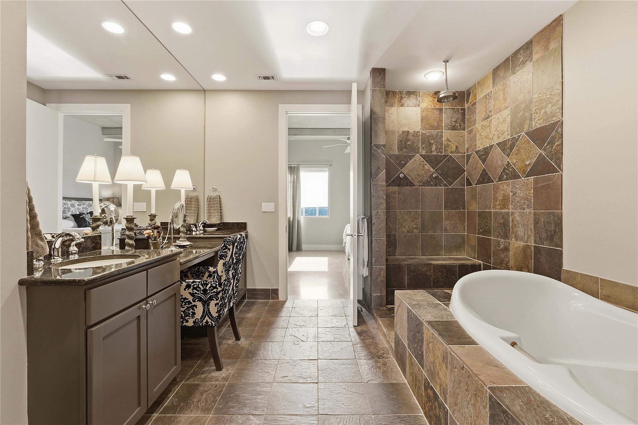 800 W 5th St # 1001, Austin, TX 78703