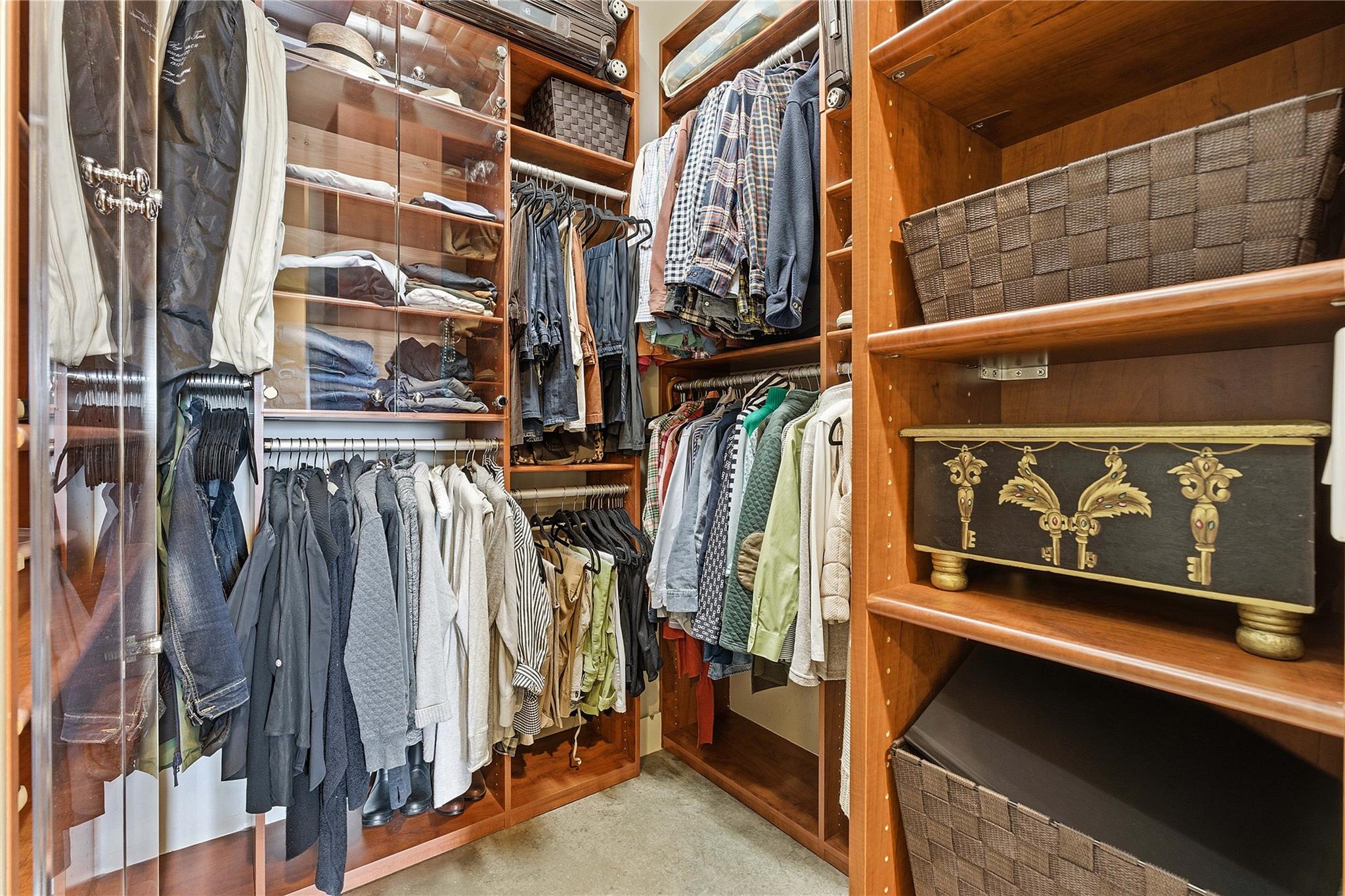 800 W 5th St # 1001, Austin, TX 78703