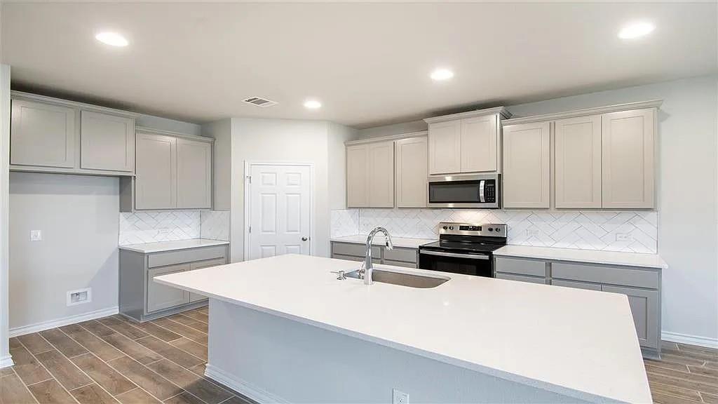 317 Capstone Rd, Liberty Hill, TX 78642