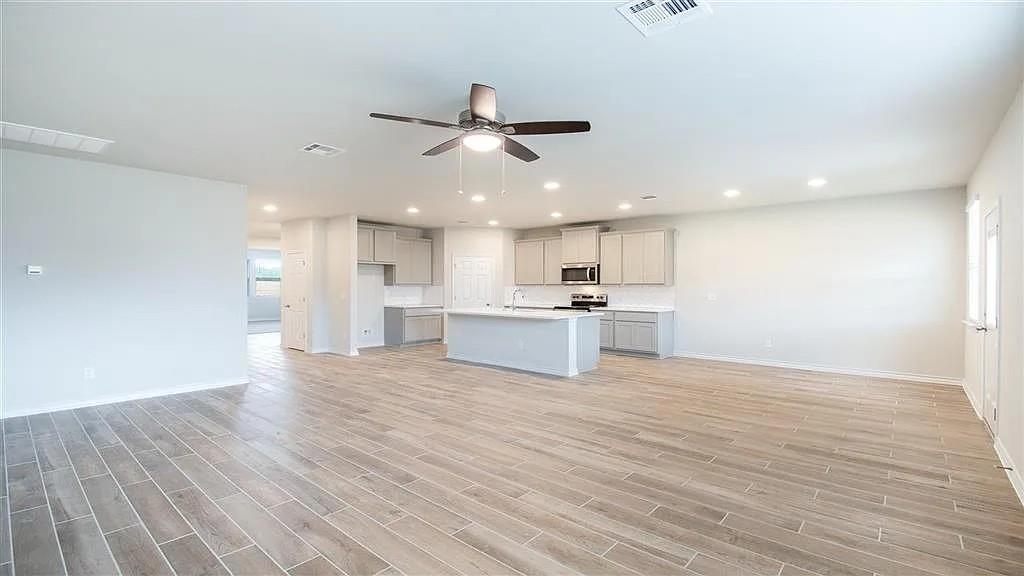 317 Capstone Rd, Liberty Hill, TX 78642