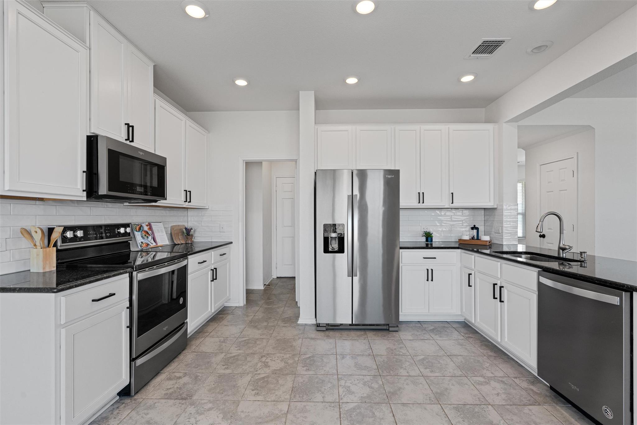 204 Benmyrtle Trl, Georgetown, TX 78626