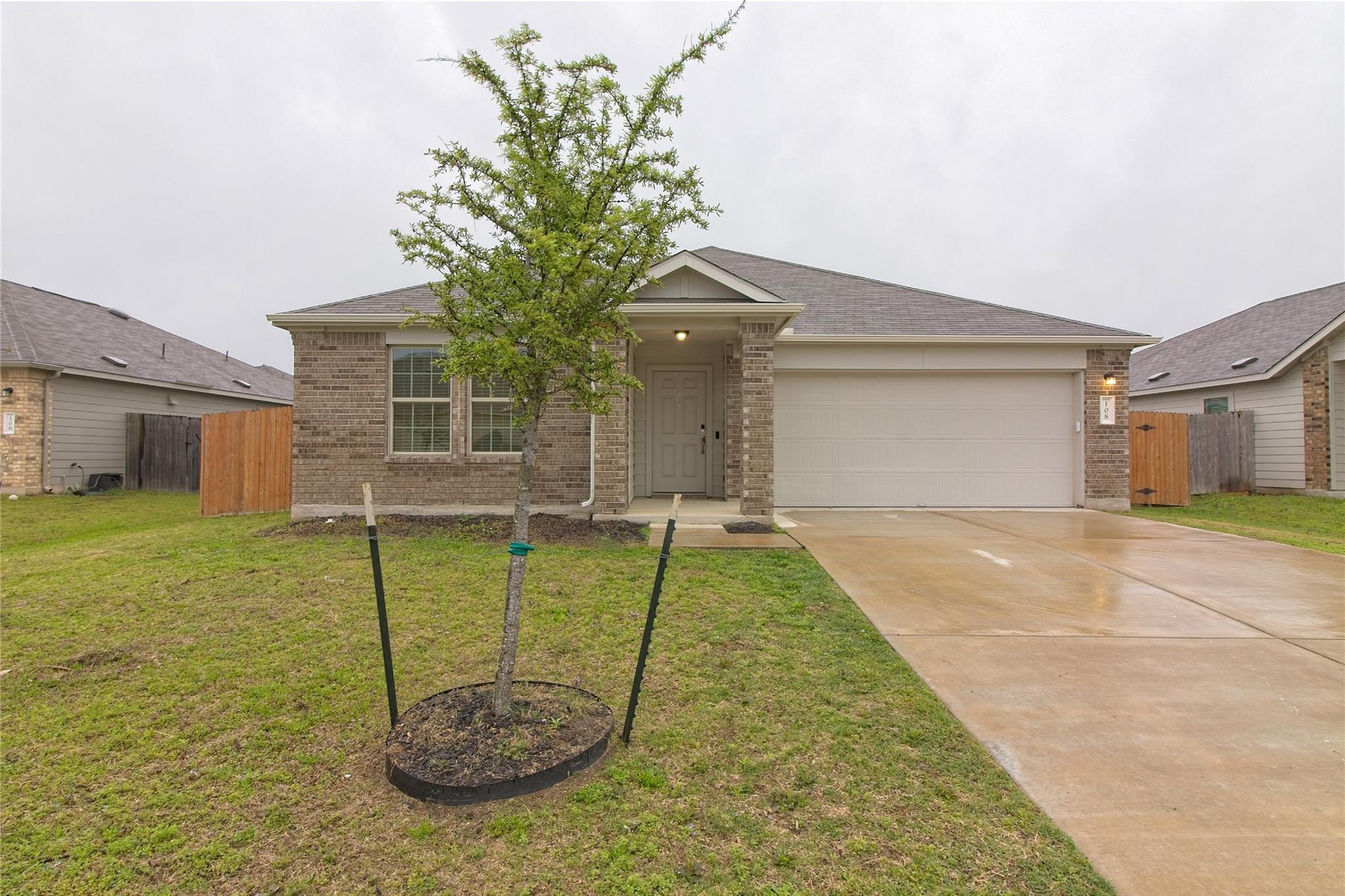 108 Pumpkin Dr, Hutto, TX 78634