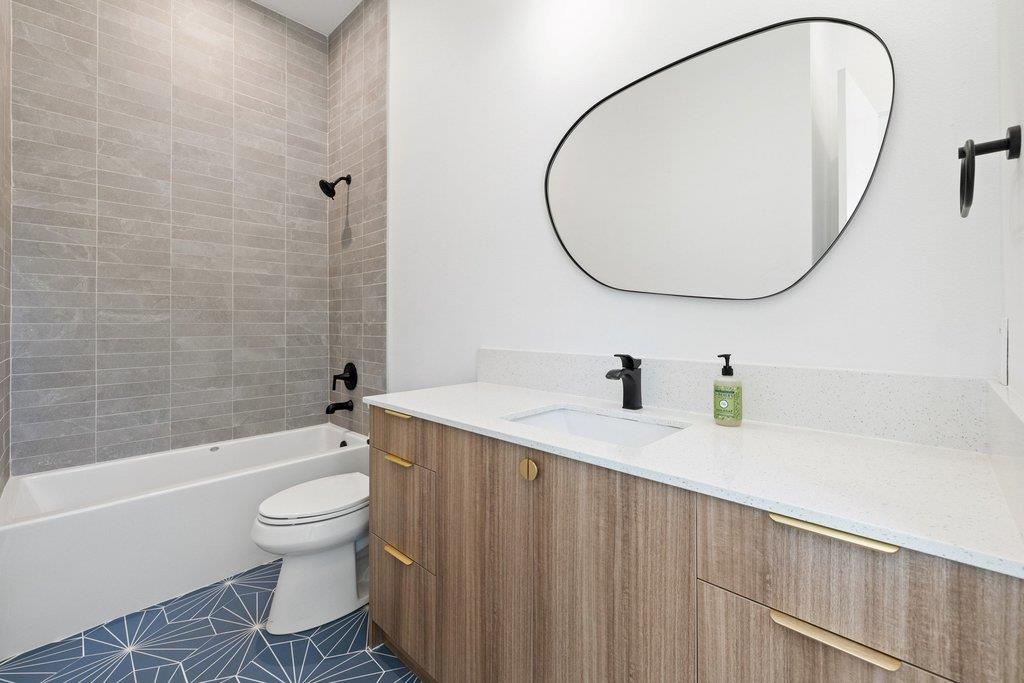 47 War Bonnet, Wimberley, TX 78676