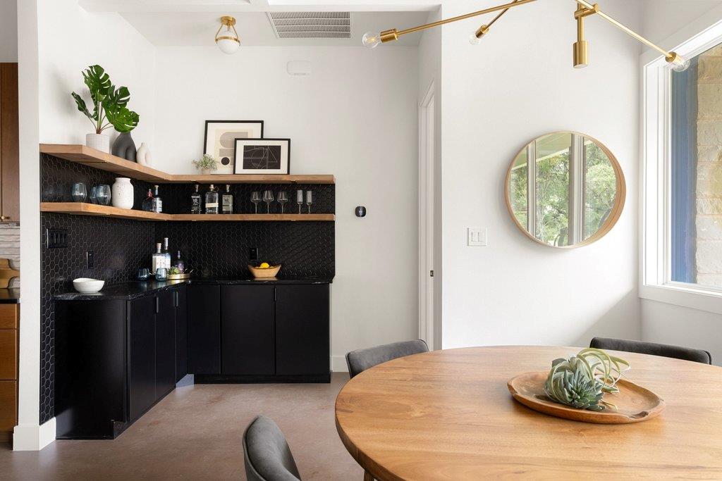 47 War Bonnet, Wimberley, TX 78676