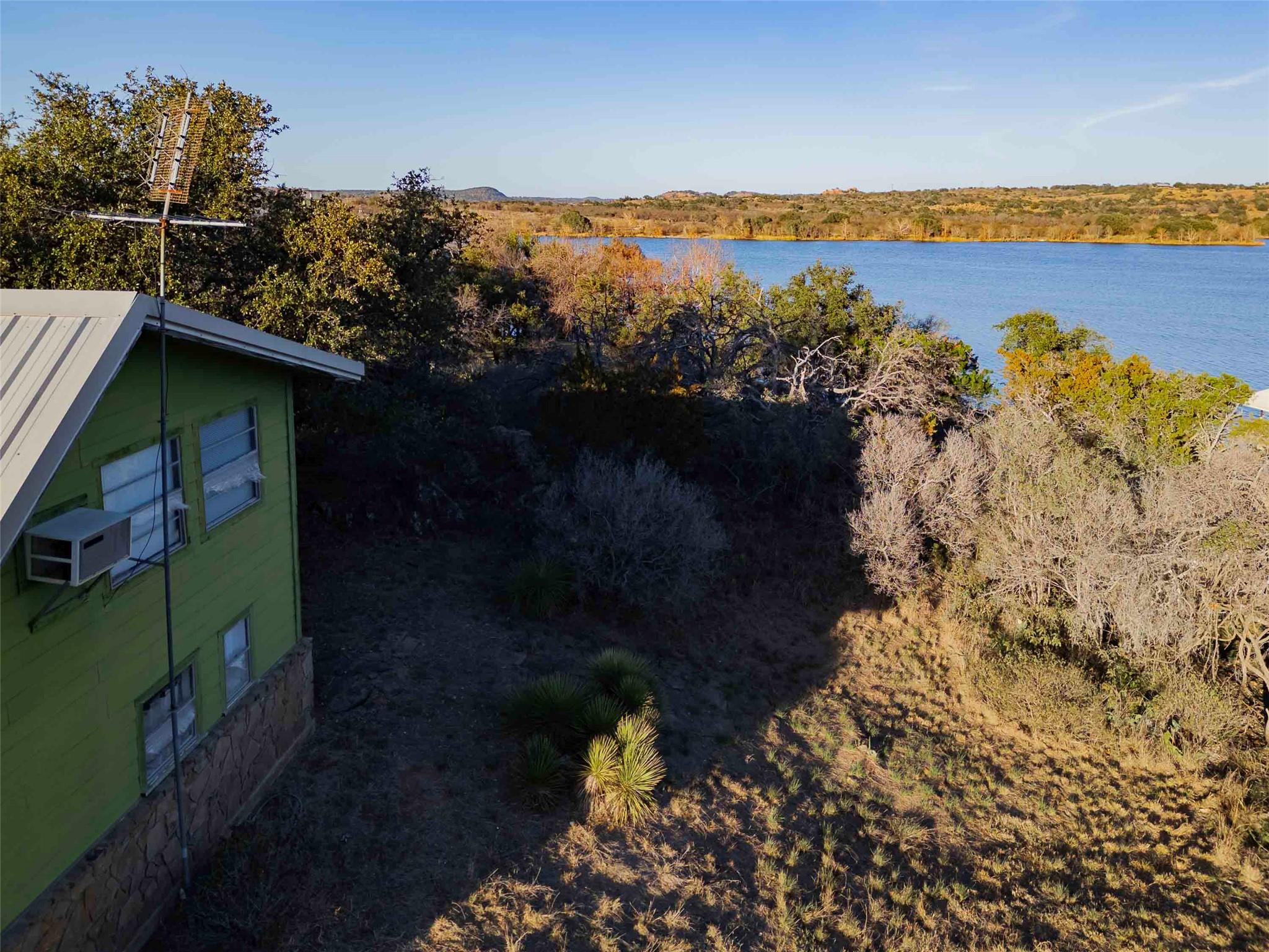 185 Roadrunner Ln, Burnet, TX 78611