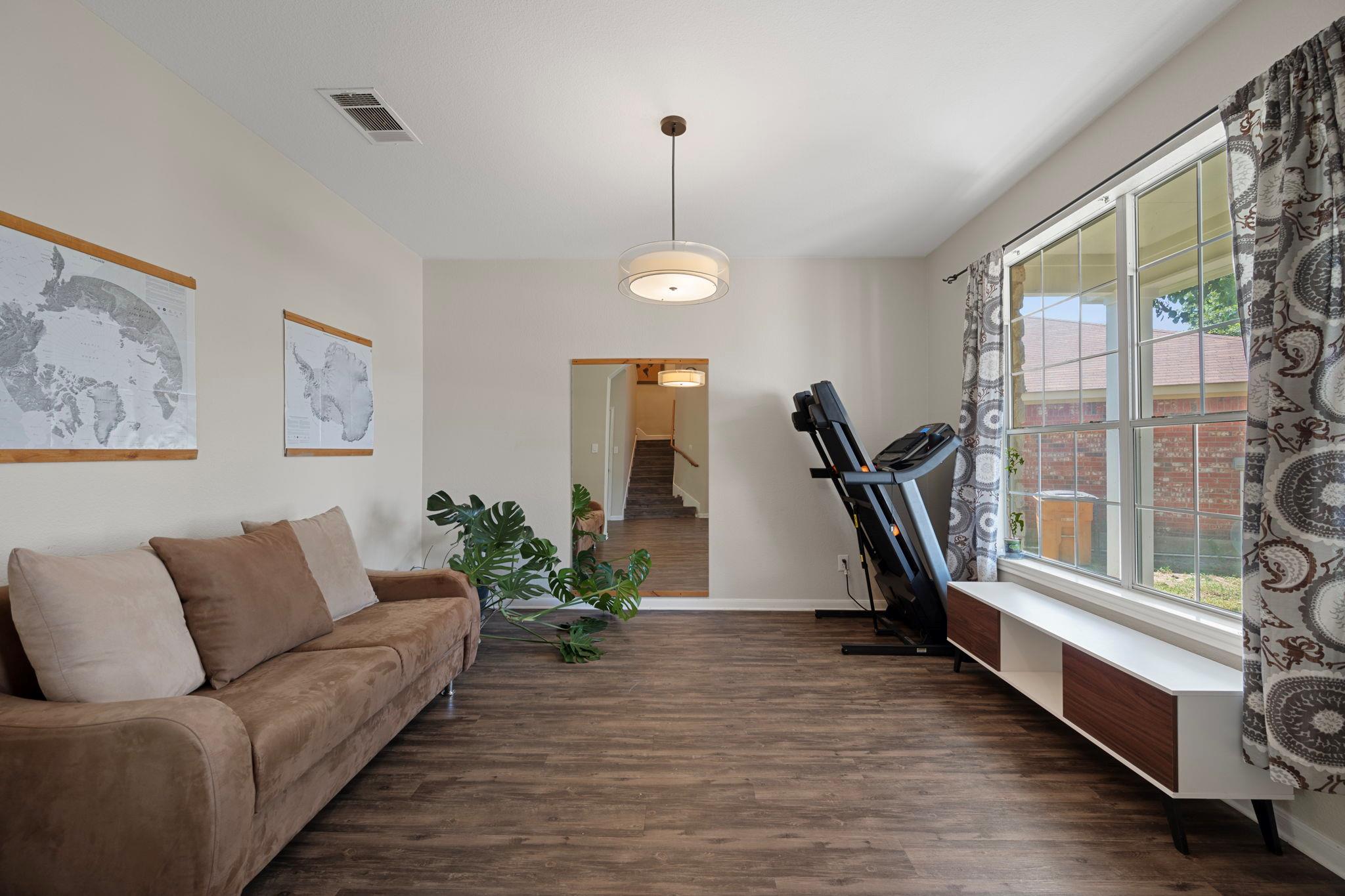 12825 Serafy Ct, Austin, TX 78753