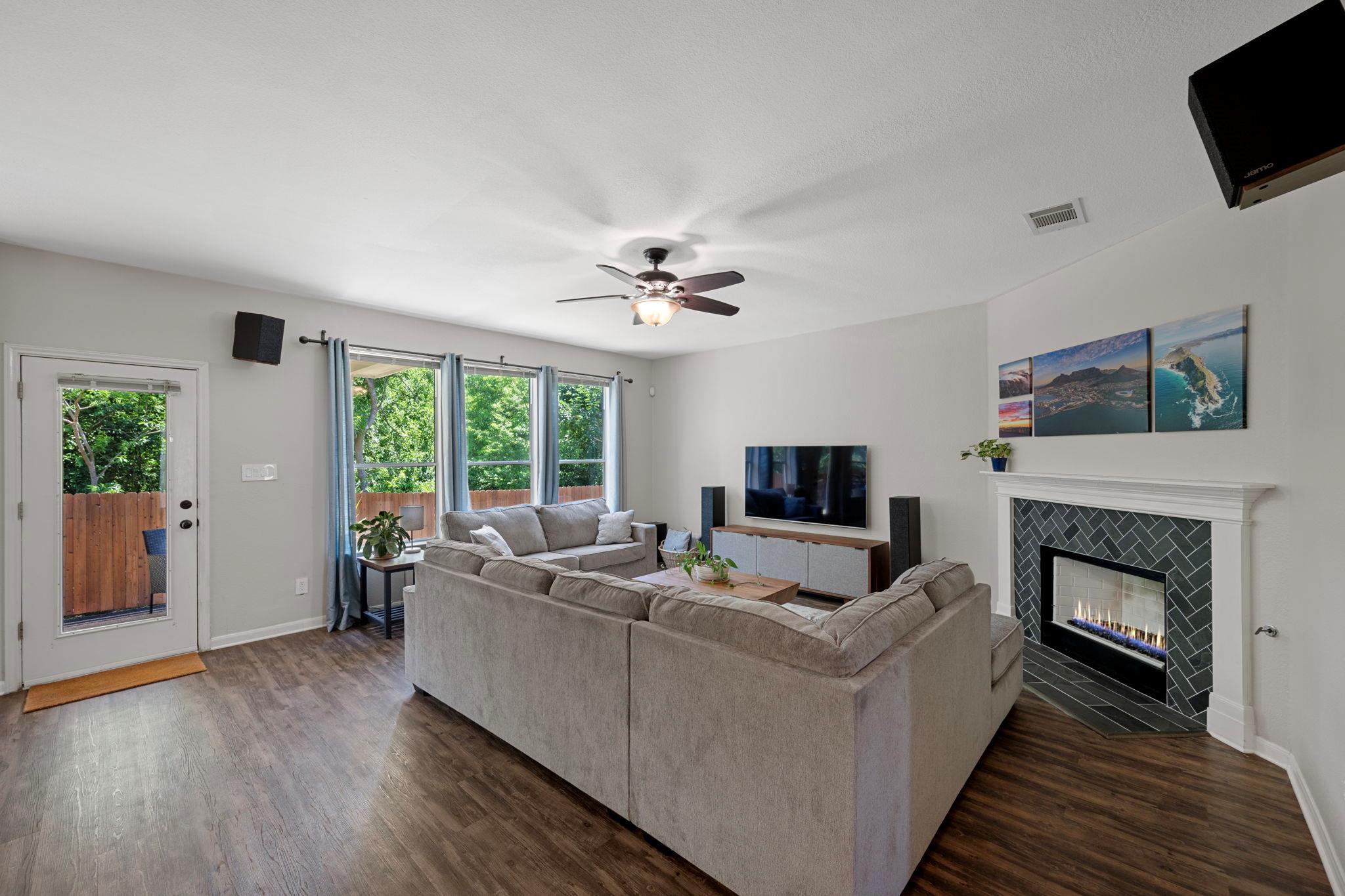 12825 Serafy Ct, Austin, TX 78753