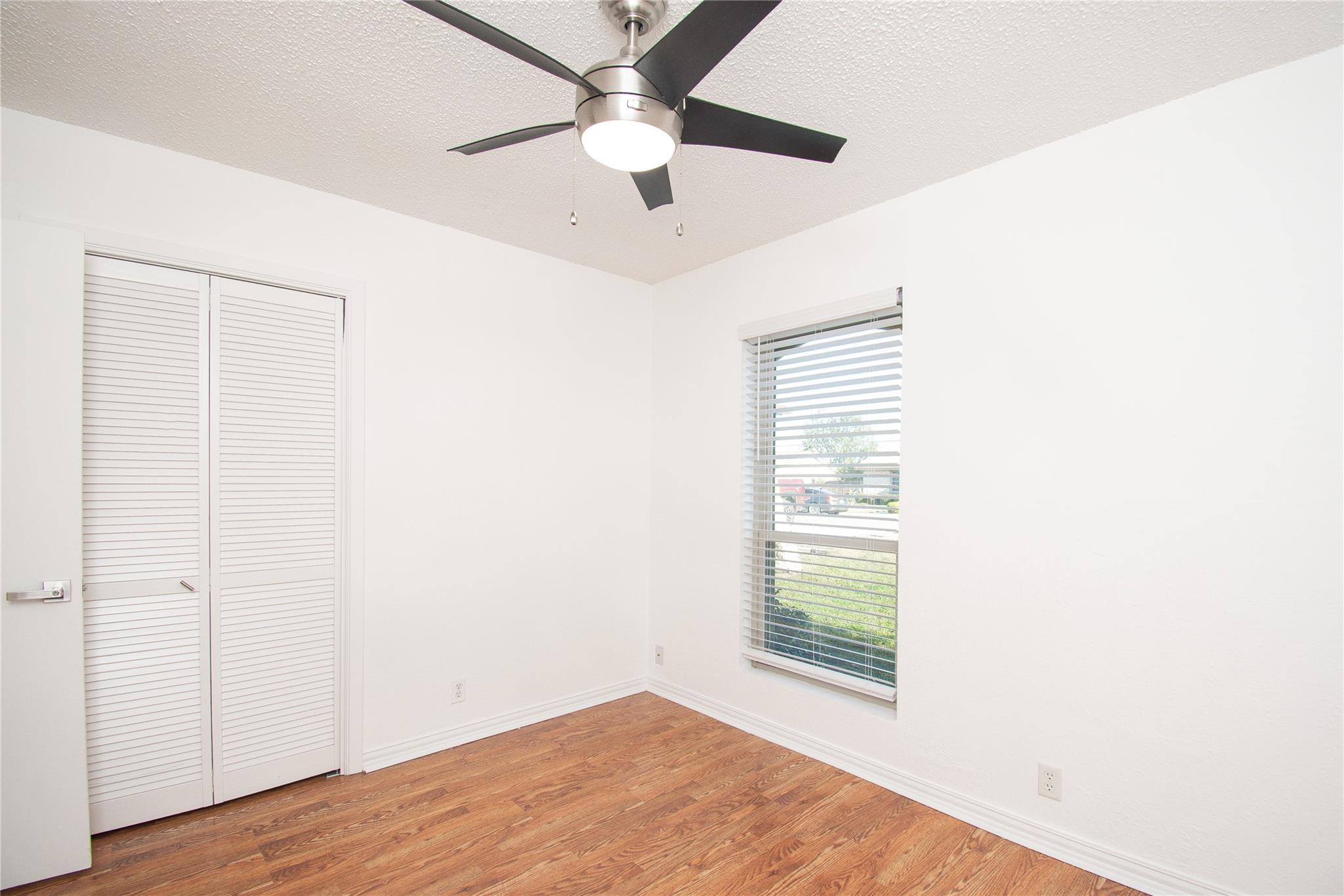 501 Greenway Dr, Pflugerville, TX 78660