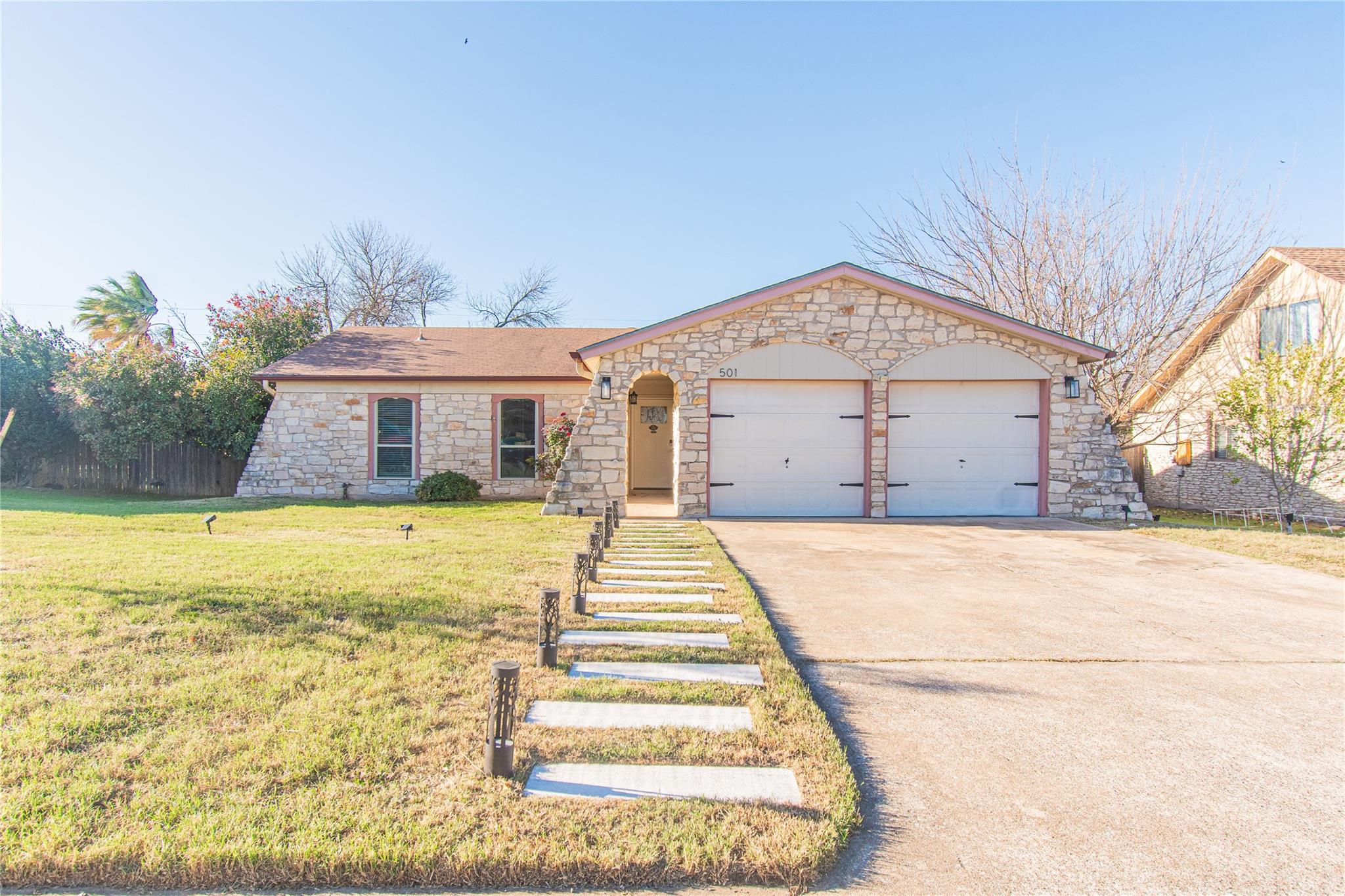 501 Greenway Dr, Pflugerville, TX 78660