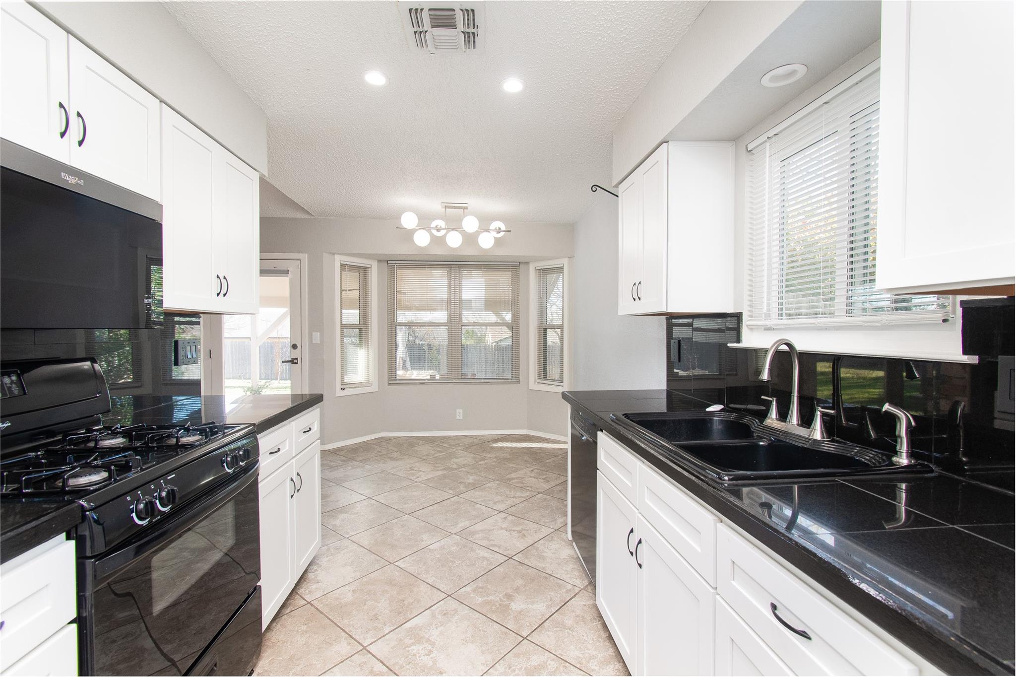 501 Greenway Dr, Pflugerville, TX 78660