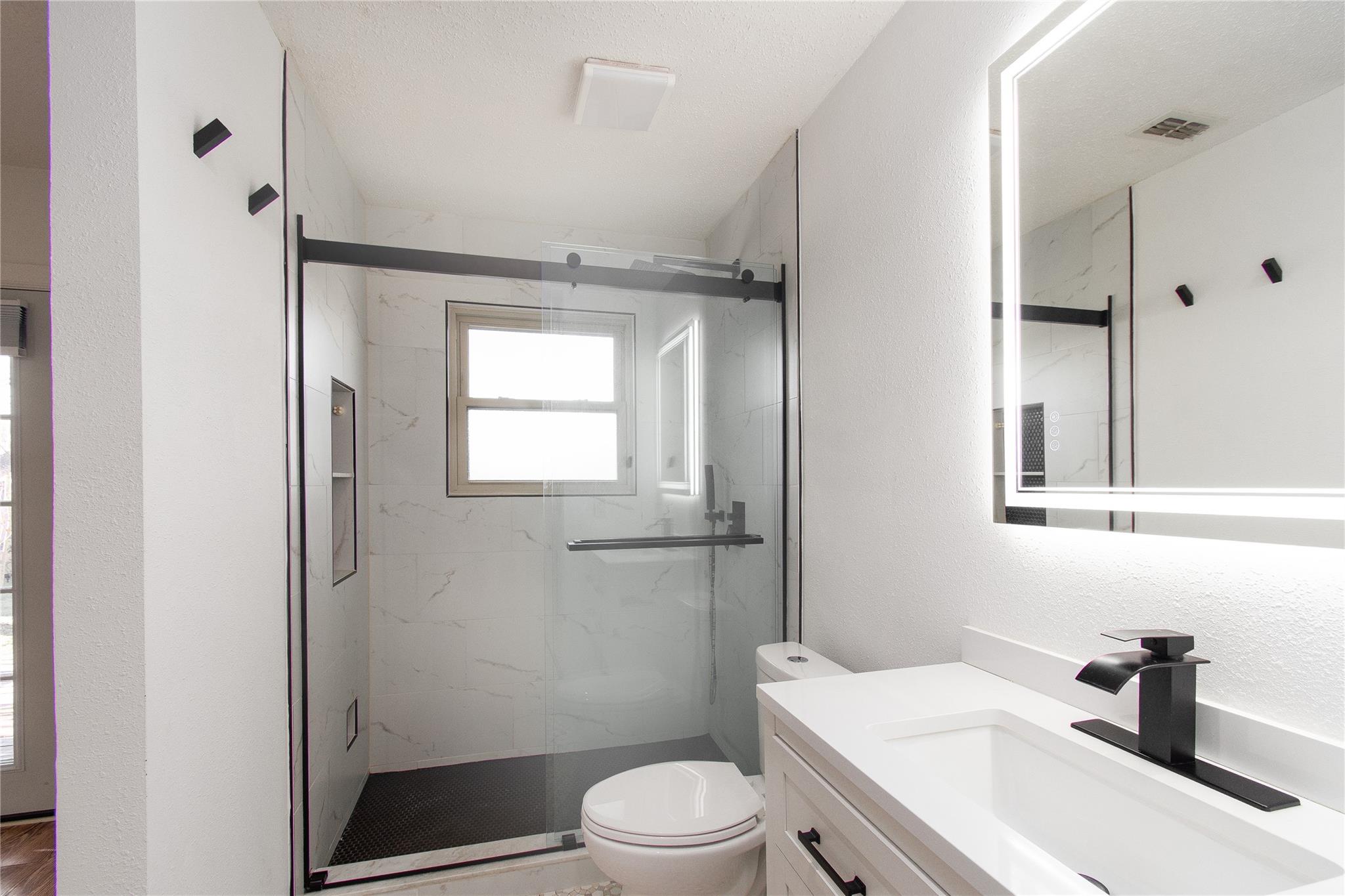 501 Greenway Dr, Pflugerville, TX 78660