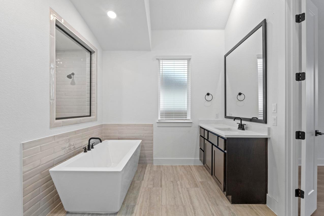 2013 Tobiano Trce, Georgetown, TX 78633