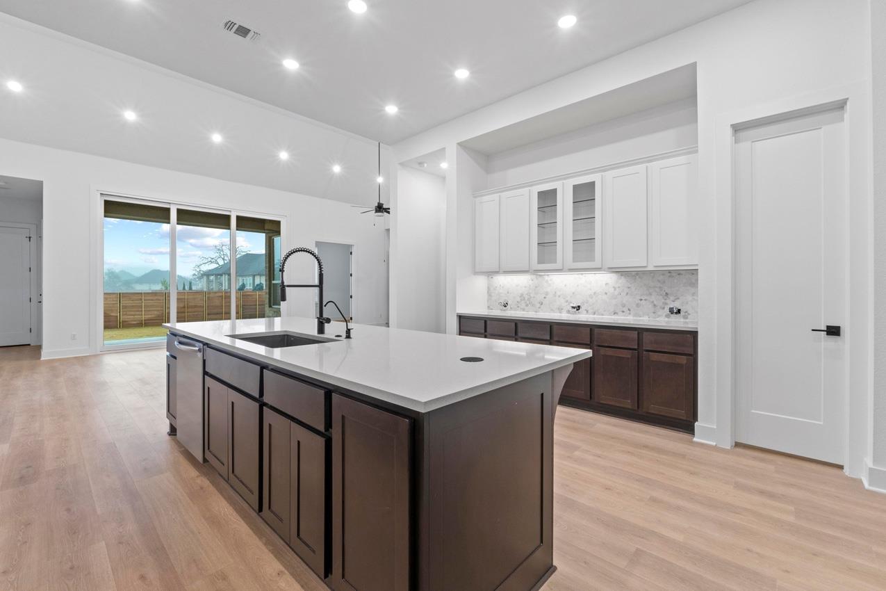 2013 Tobiano Trce, Georgetown, TX 78633