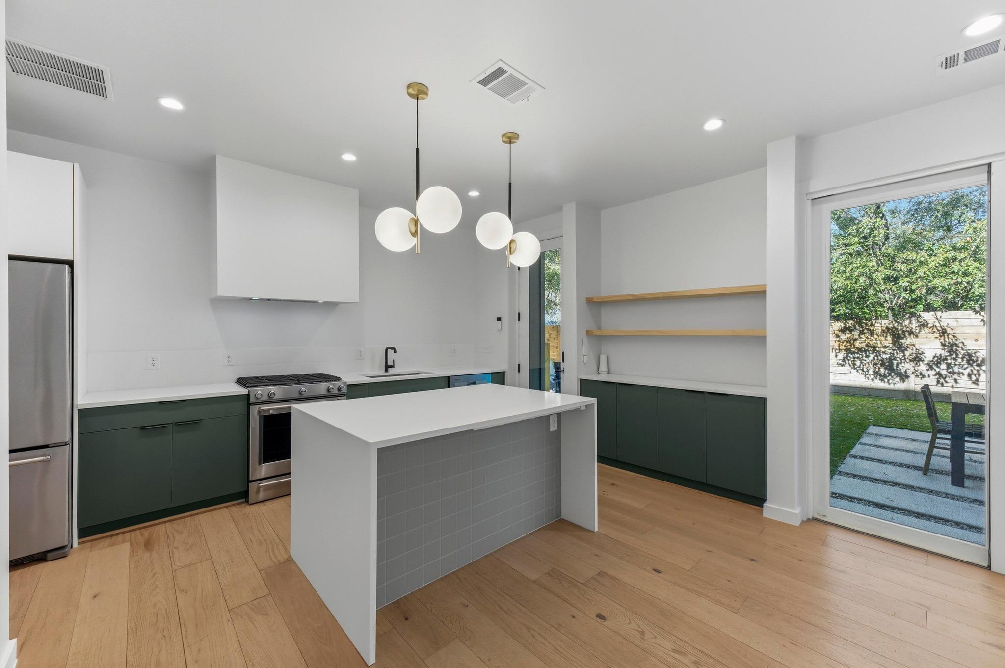 5006 Gladeview Dr # 2, Austin, TX 78745