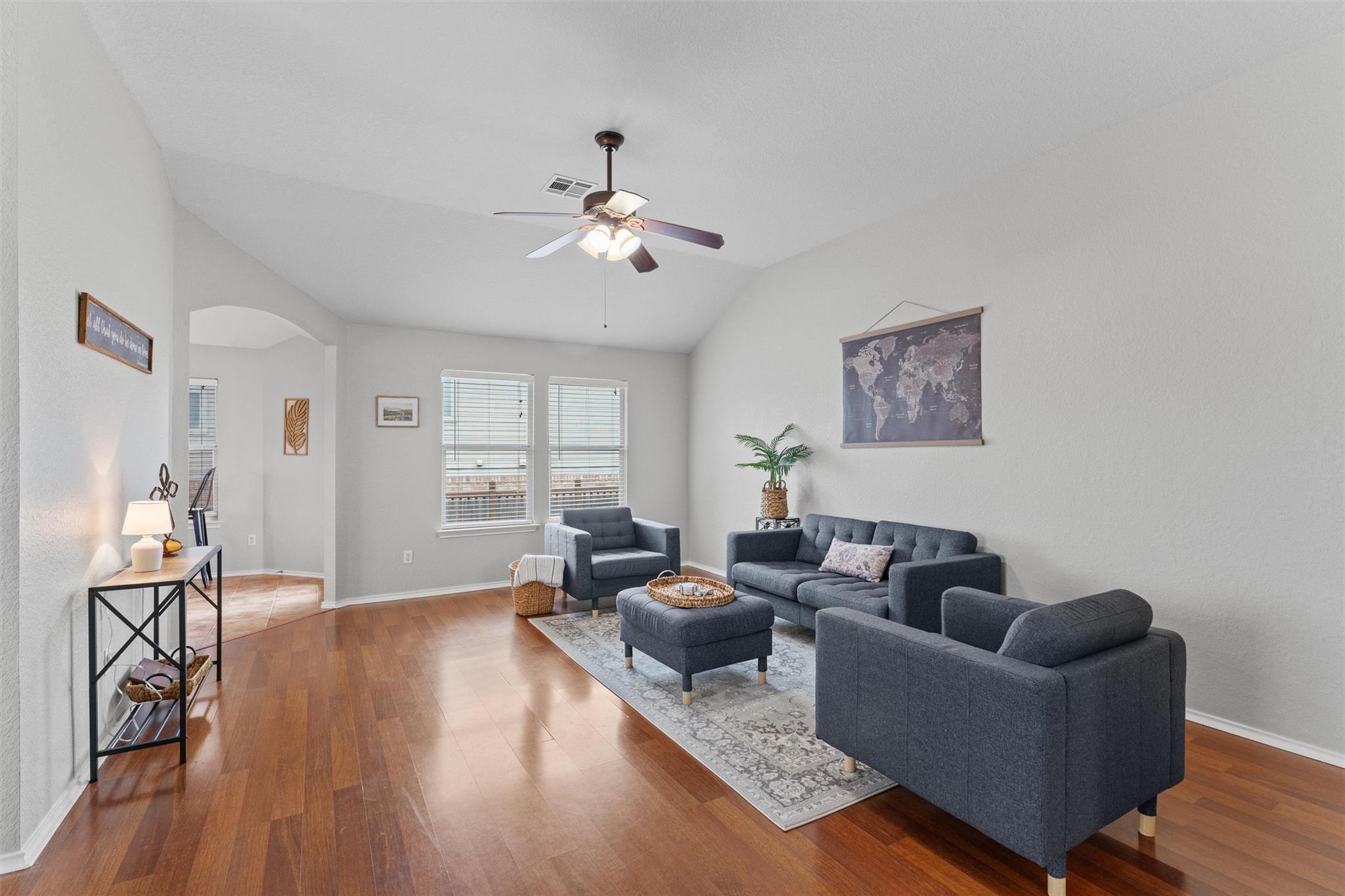 1587 Haynie Bnd, Round Rock, TX 78665