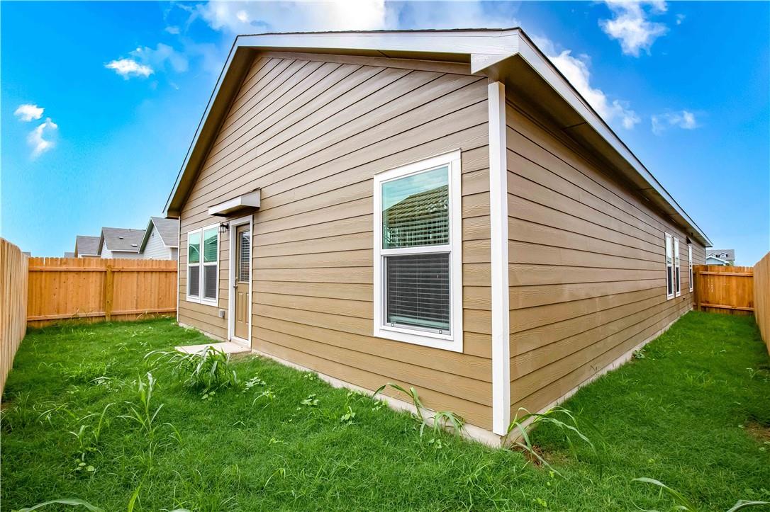 328 Mica Trl, Maxwell, TX 78656