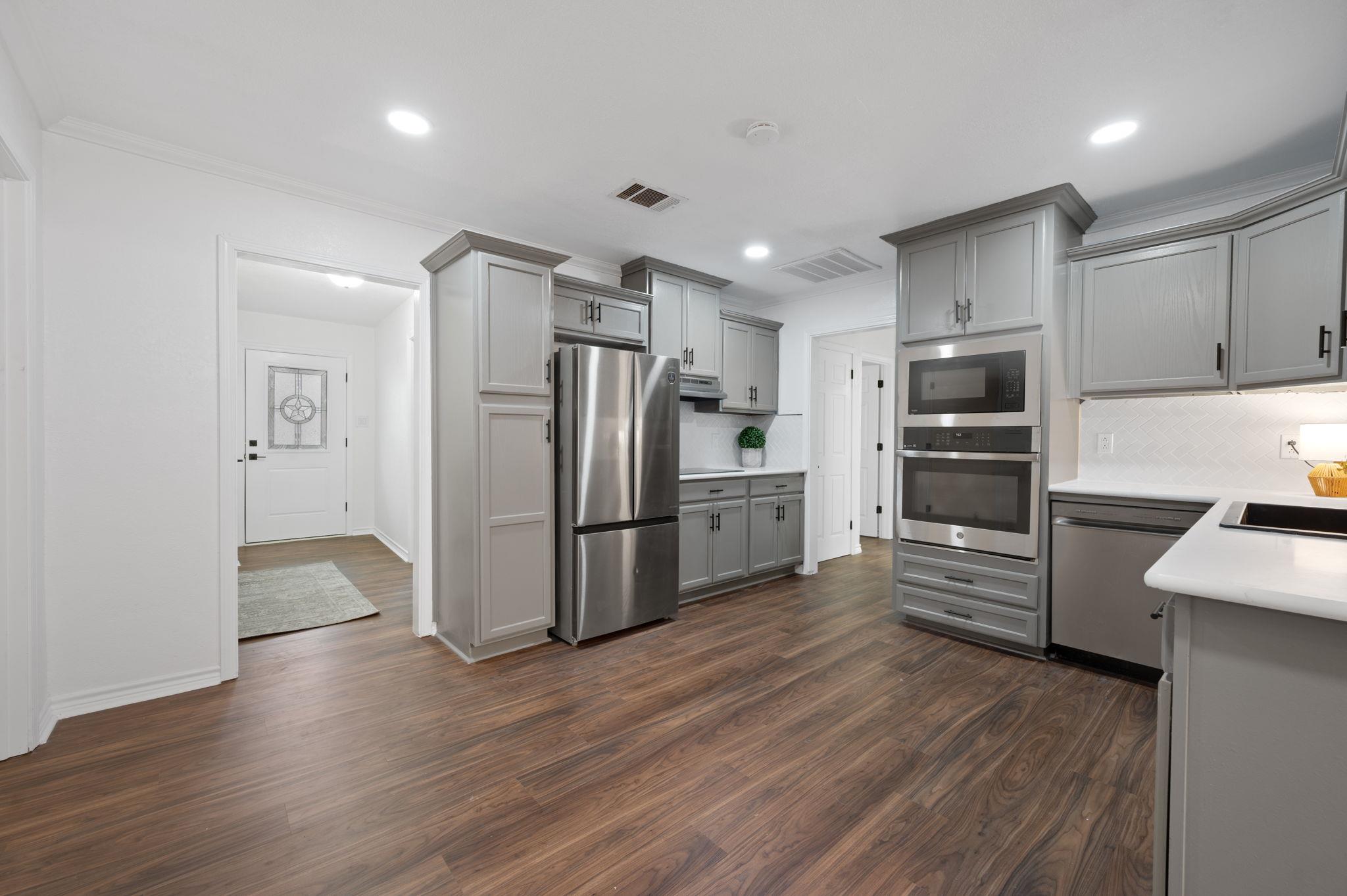 1418 N Wall St, Belton, TX 76513