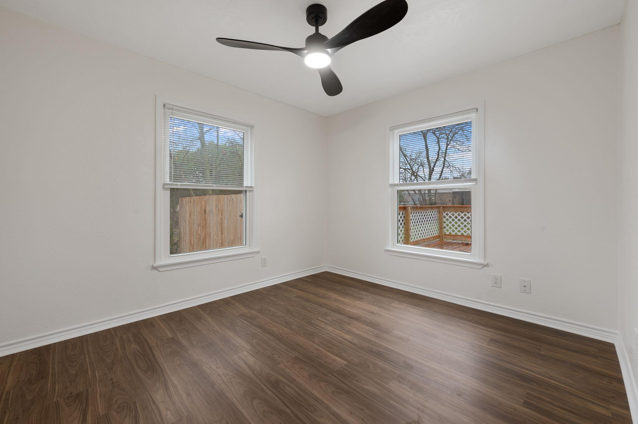 1418 N Wall St, Belton, TX 76513