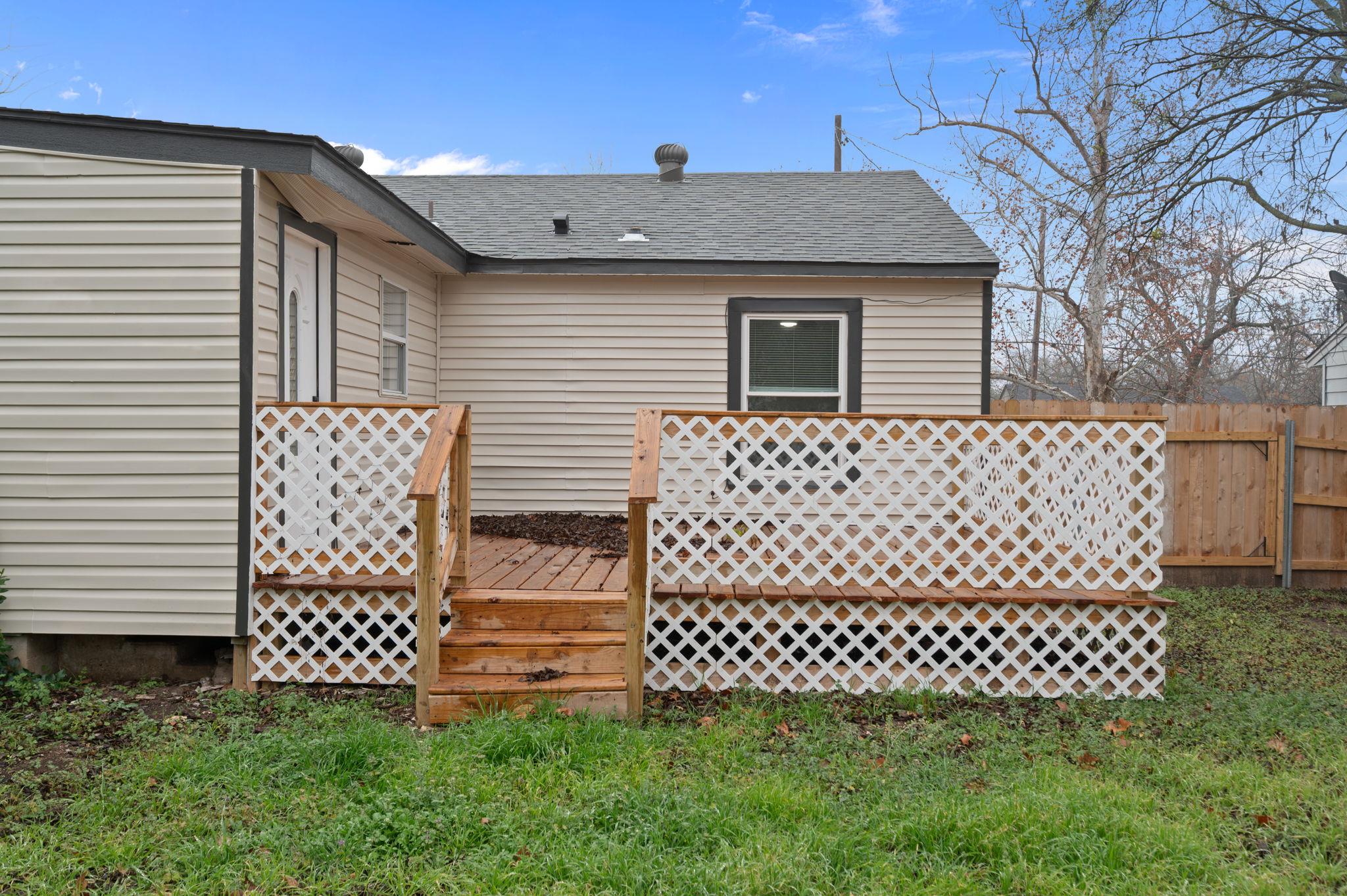 1418 N Wall St, Belton, TX 76513