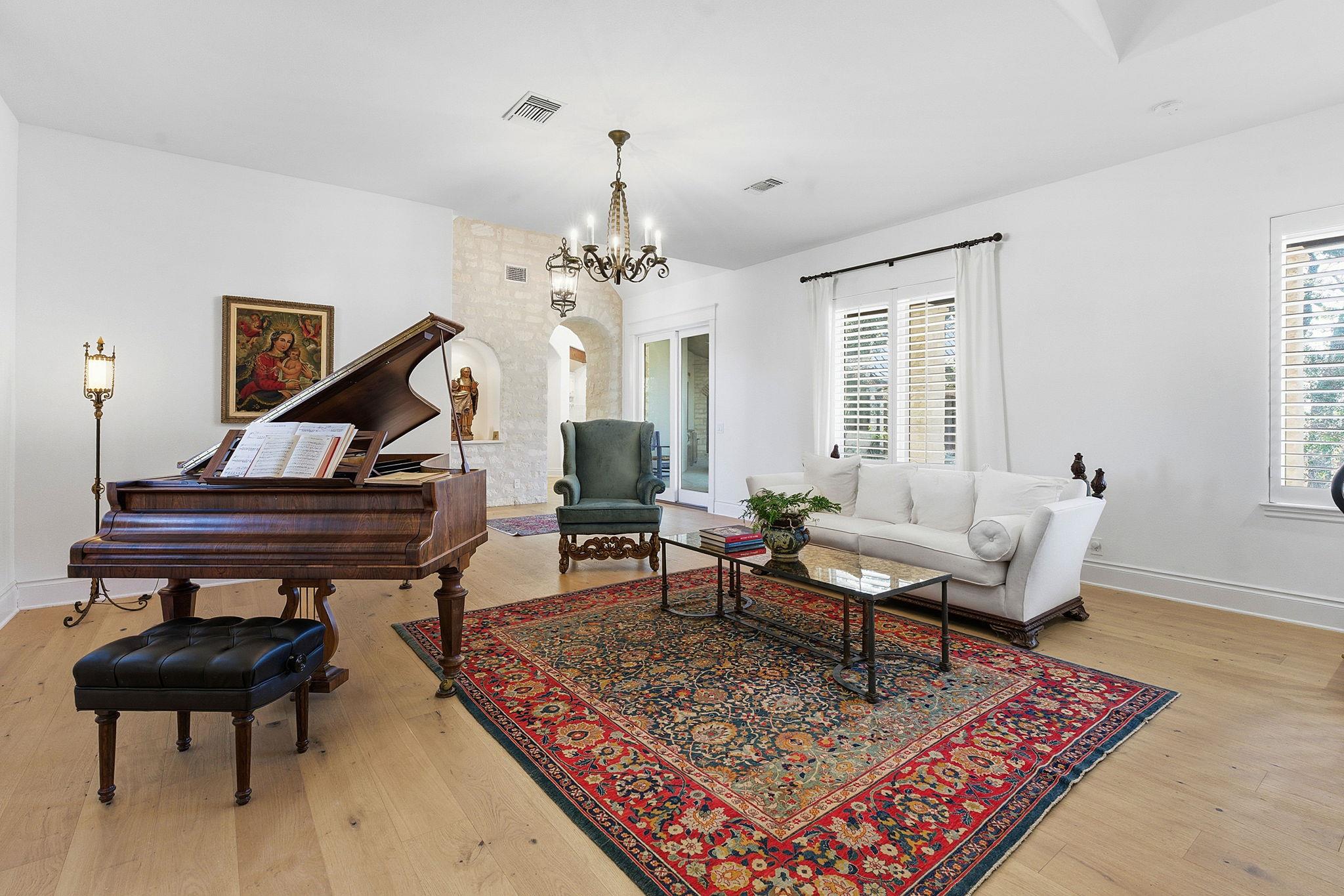 16400 Hamilton Pool Rd, Austin, TX 78738