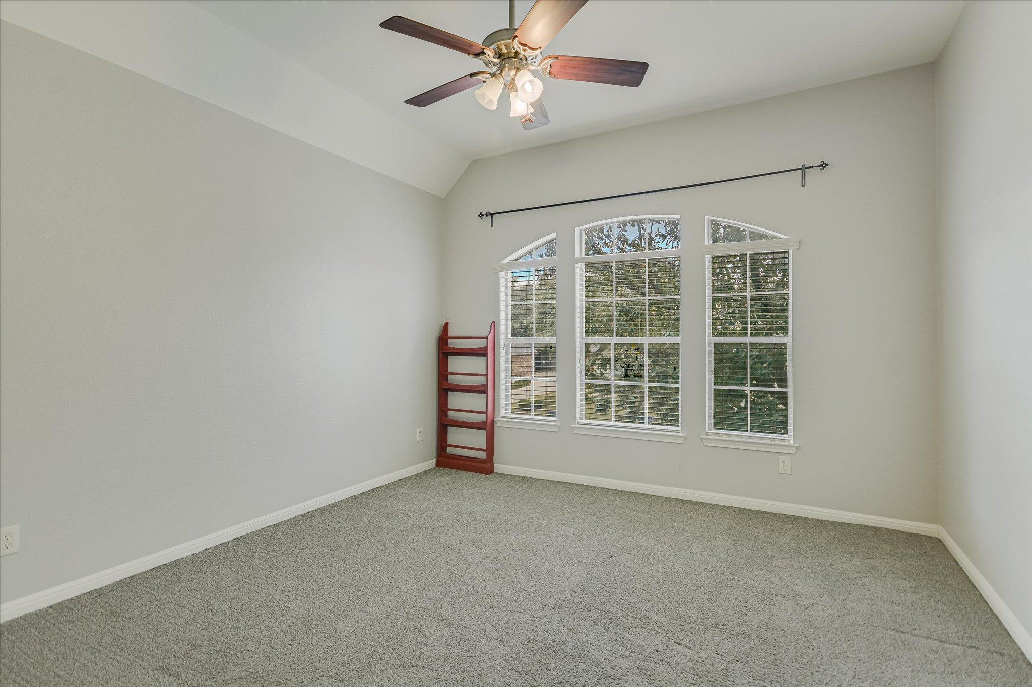 1911 Misty Ridge Dr, Leander, TX 78641