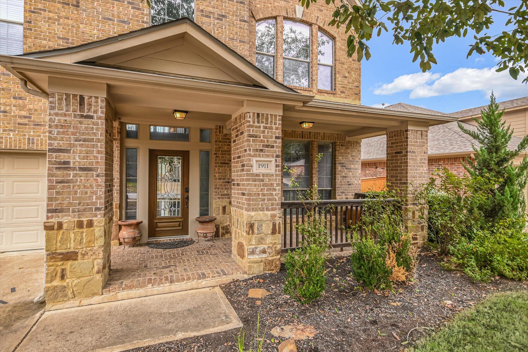 1911 Misty Ridge Dr, Leander, TX 78641