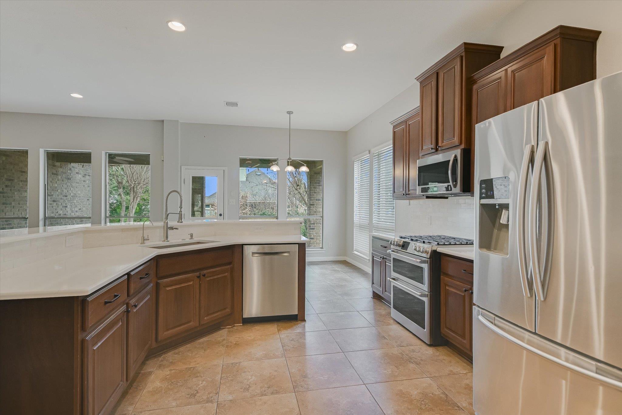 1911 Misty Ridge Dr, Leander, TX 78641