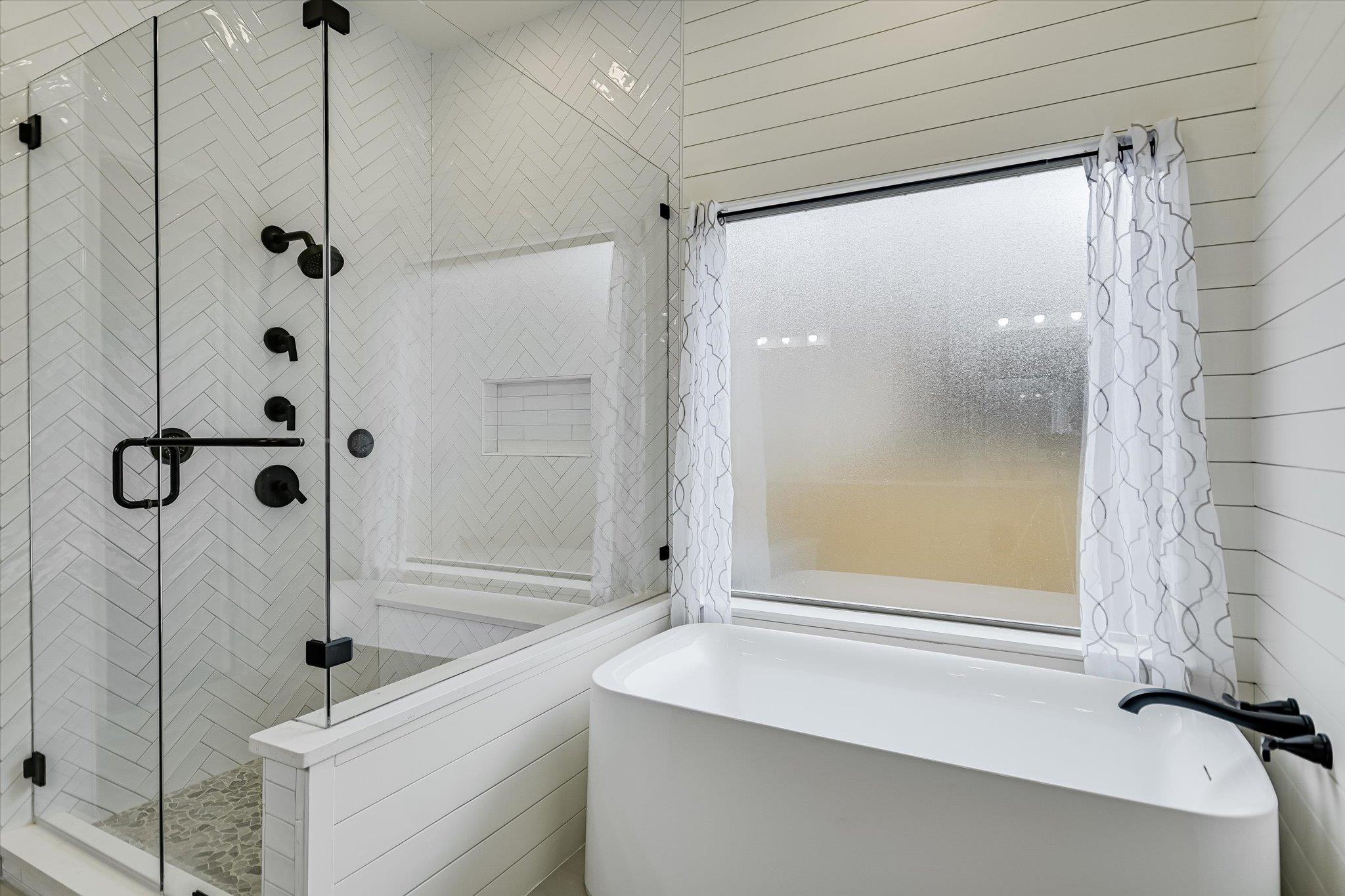 1911 Misty Ridge Dr, Leander, TX 78641