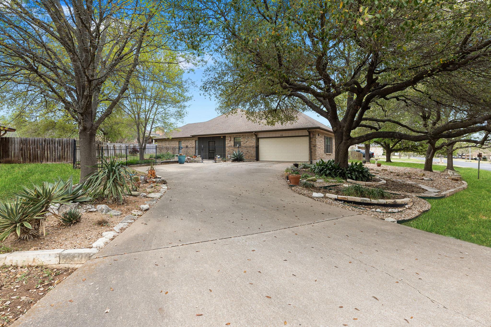 3806 Eagle Way, Round Rock, TX 78681