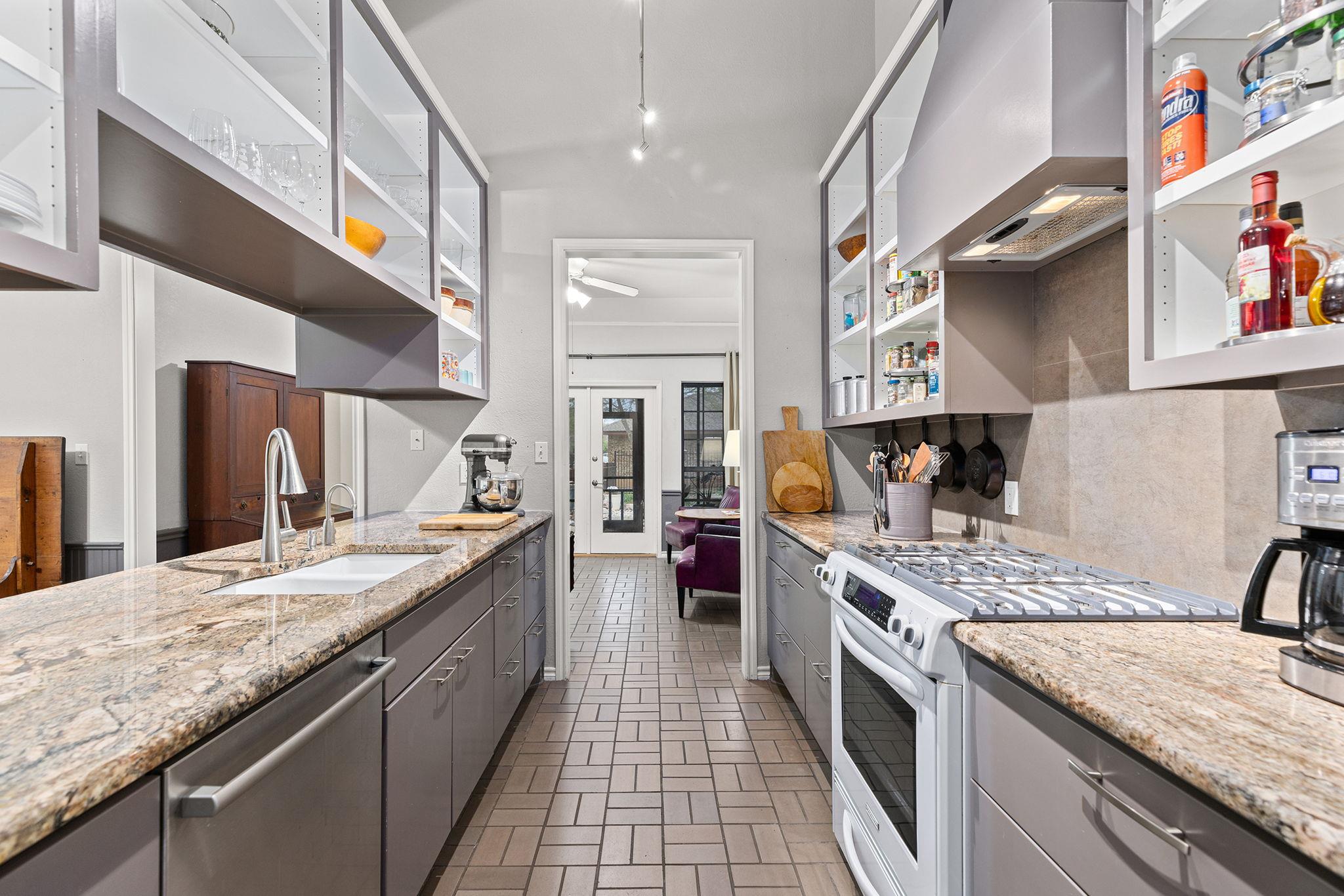 3806 Eagle Way, Round Rock, TX 78681