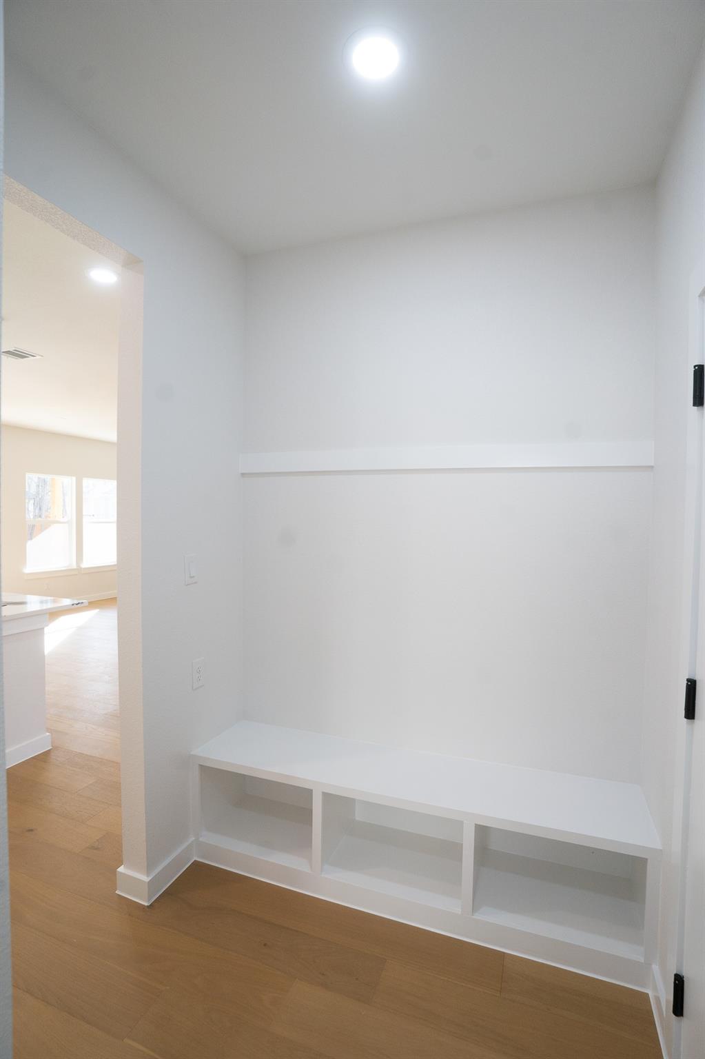 108 Keahi Ct, Bastrop, TX 78602