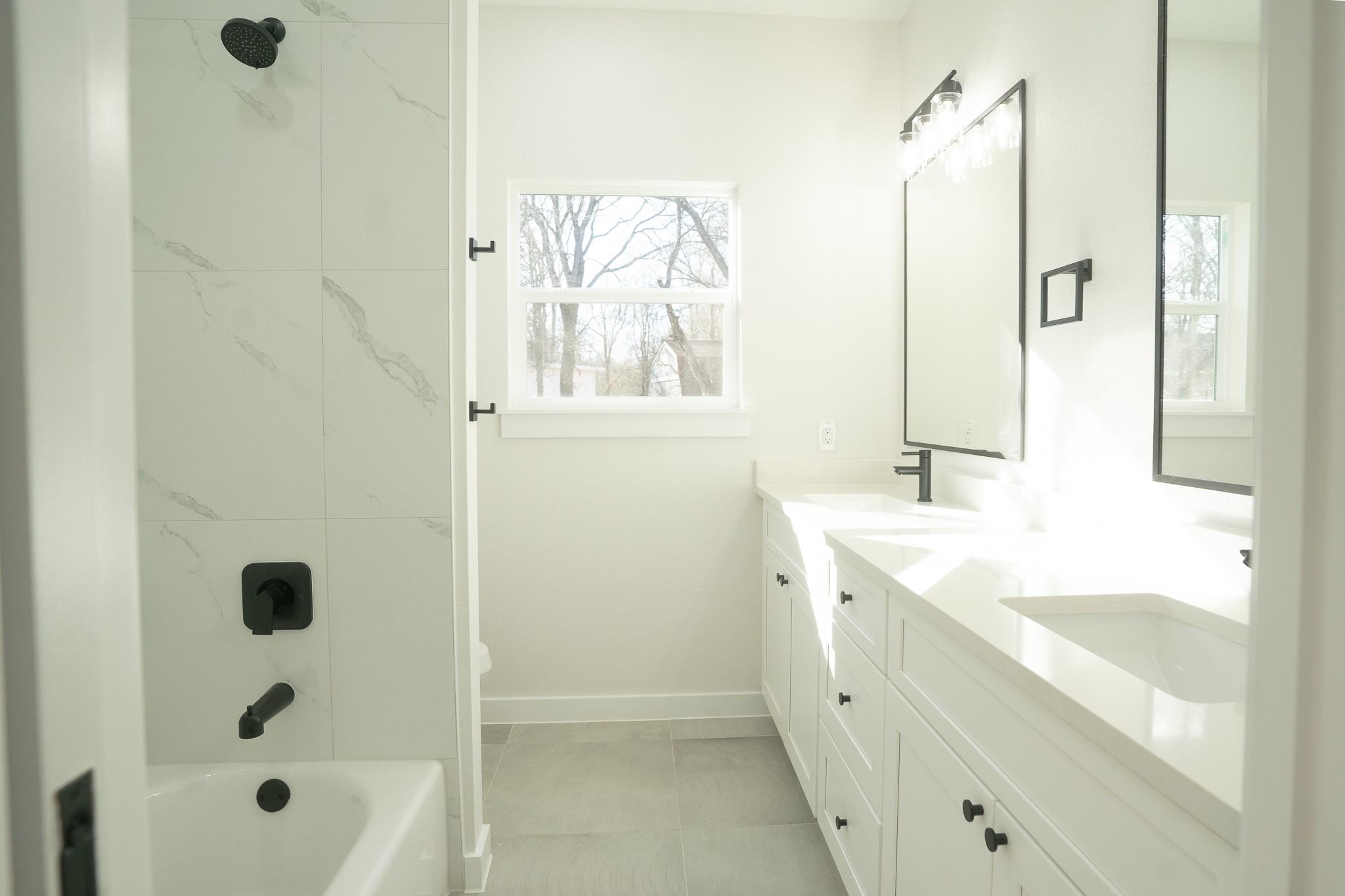 108 Keahi Ct, Bastrop, TX 78602