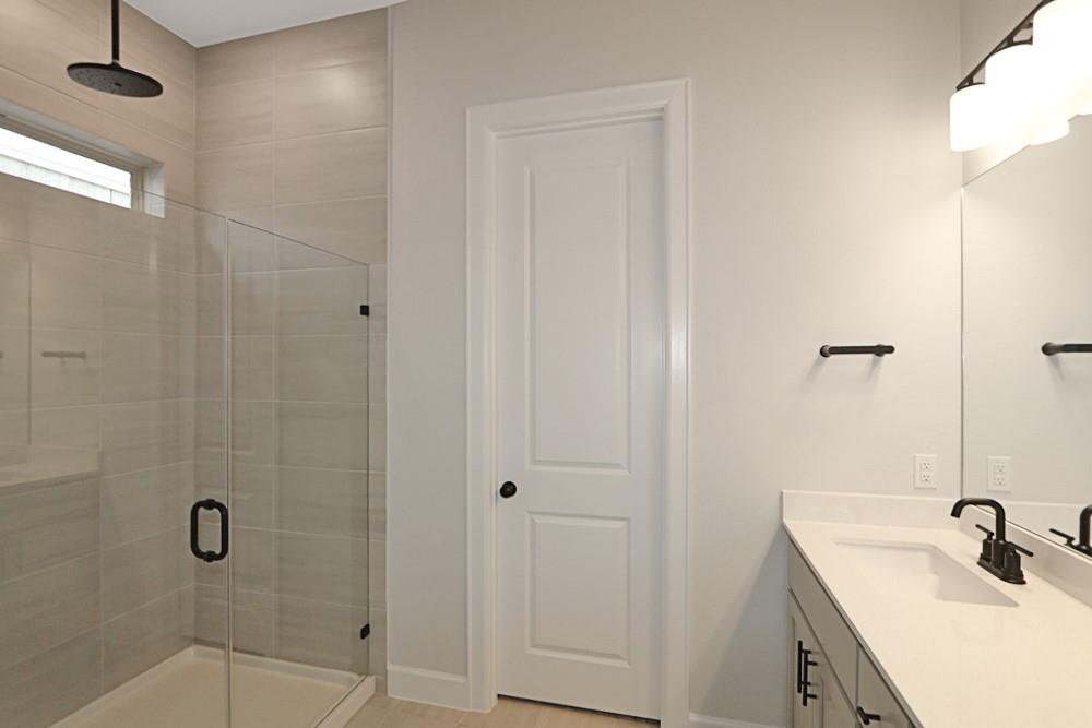 12805 Stanford Dr, Austin, TX 78748