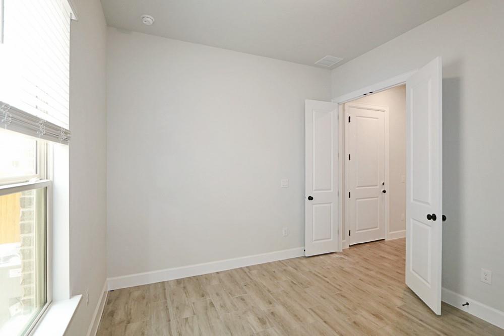 12805 Stanford Dr, Austin, TX 78748