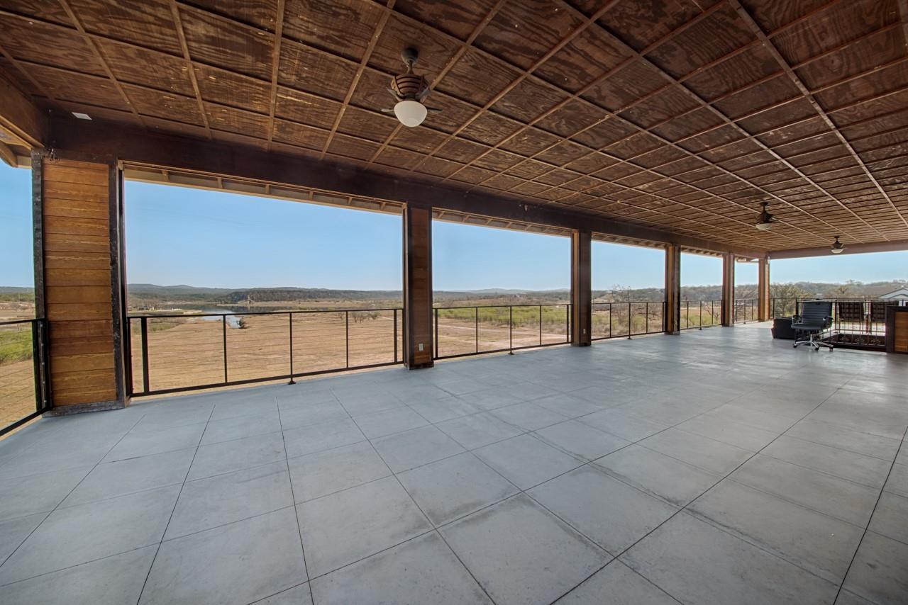 421 Chimney Cove Dr, Marble Falls, TX 78654