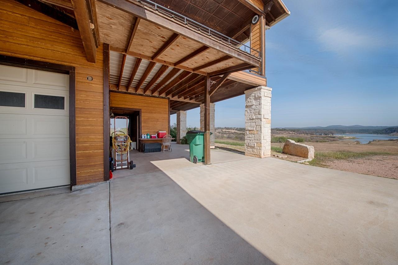 421 Chimney Cove Dr, Marble Falls, TX 78654